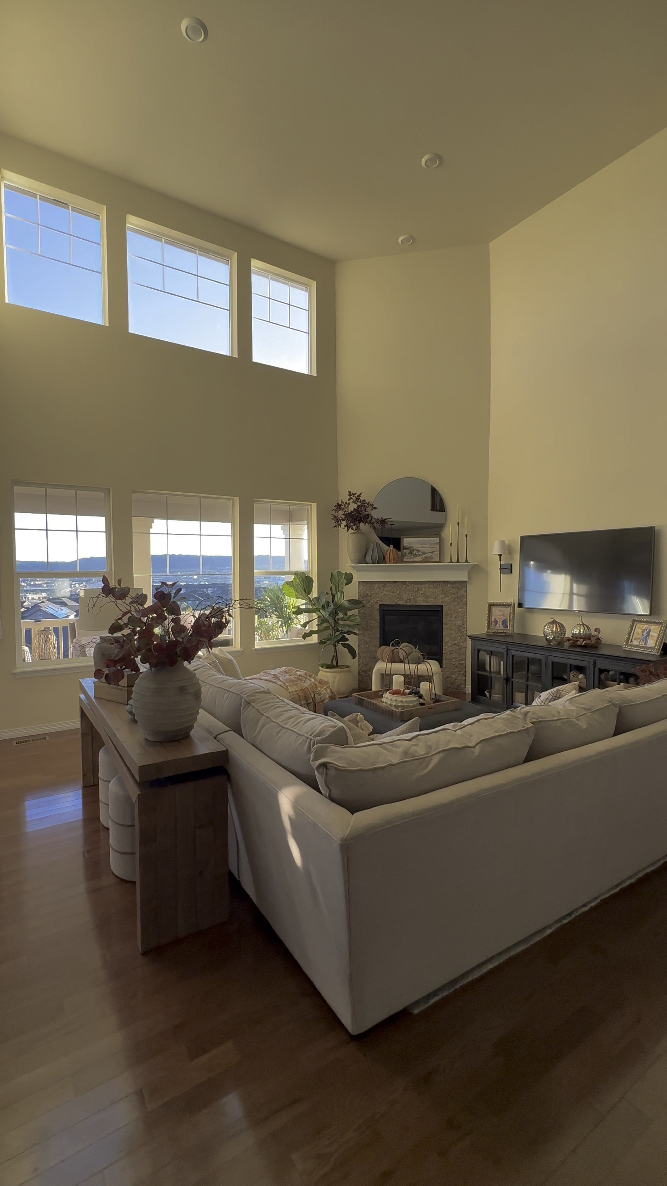 Shop my living room!  

#LTKFind #LTKSeasonal #LTKhome