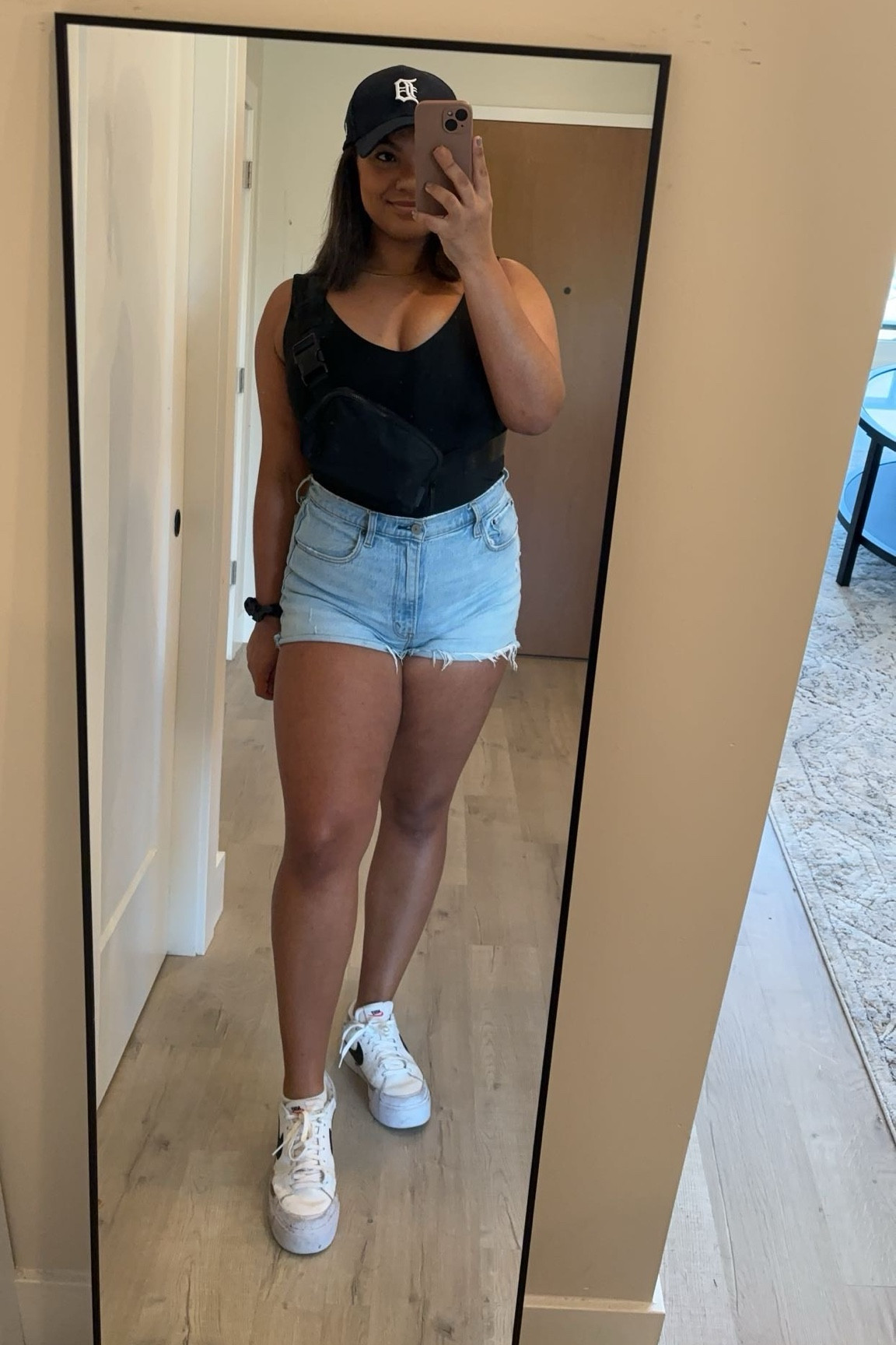 Loving Amazon clothes lately!!! Medium top & 30 in shorts

#LTKFindsUnder100 #LTKMidsize #LTKStyleTip