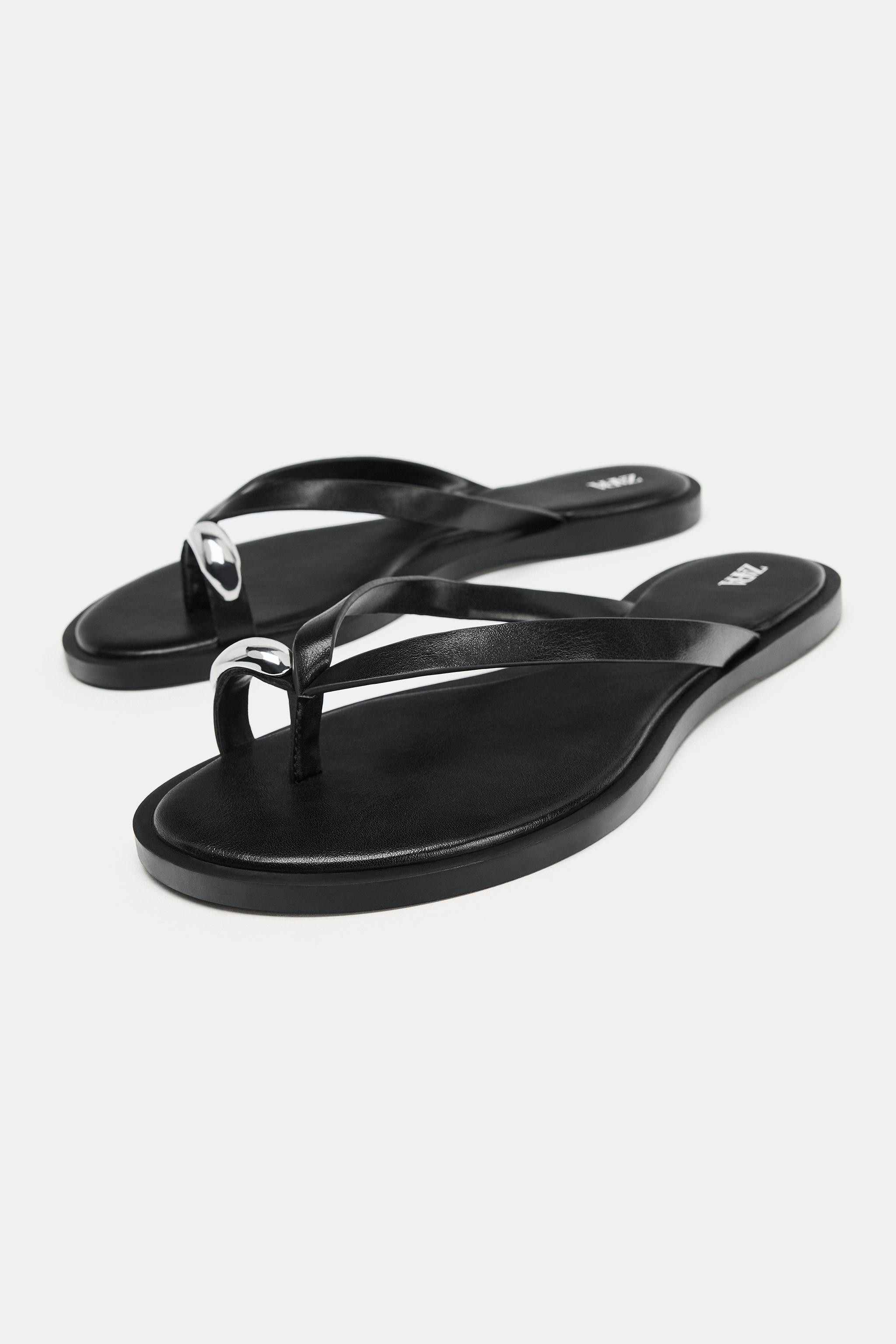 FLAT SANDALS WITH METALLIC DETAIL | Zara US