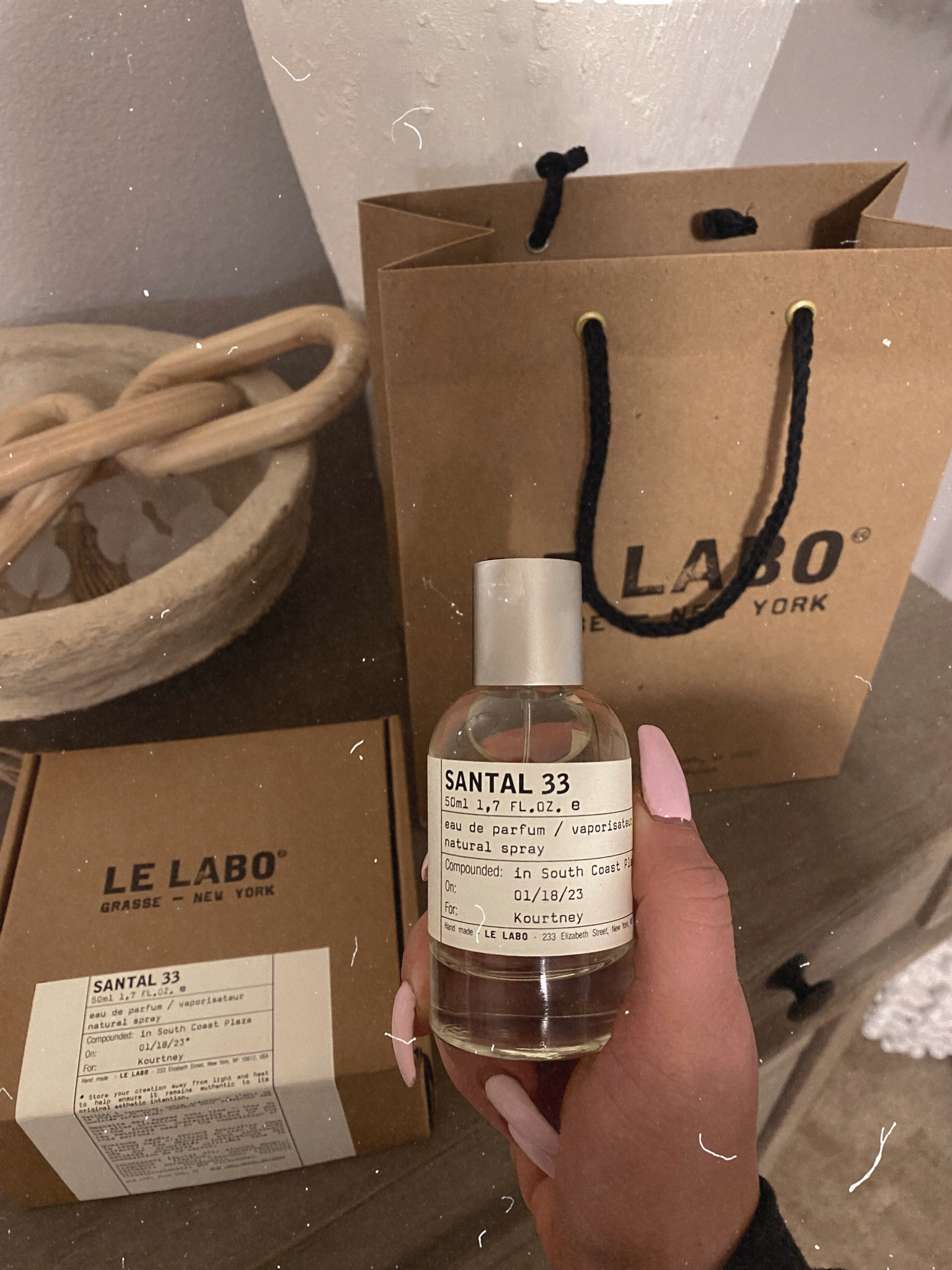 One of my favorite perfumes that I always receive compliments on! Lasts so long 🤍🤩

Le Labo, Santal, Nordstrom

#LTKbeauty