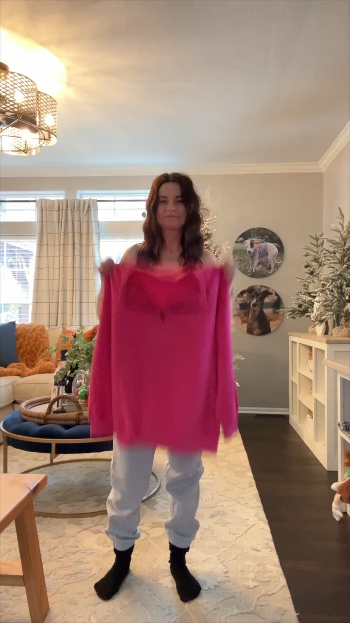 I am living in this set right now - so comfy!

#LTKstyletip #LTKfindsunder50 #LTKVideo