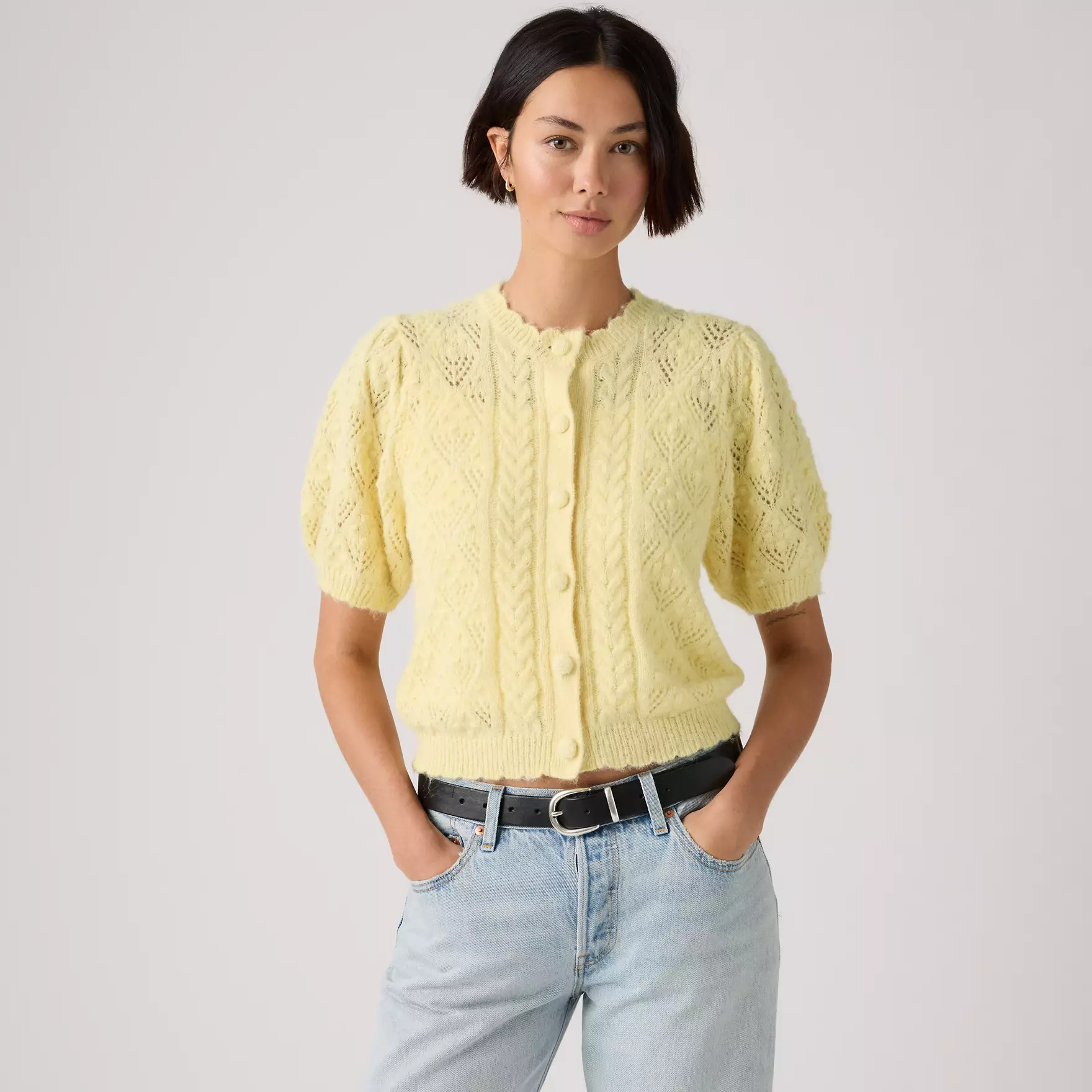 Model is 5'10", Waist 26", Wearing a Size S | Levi's US