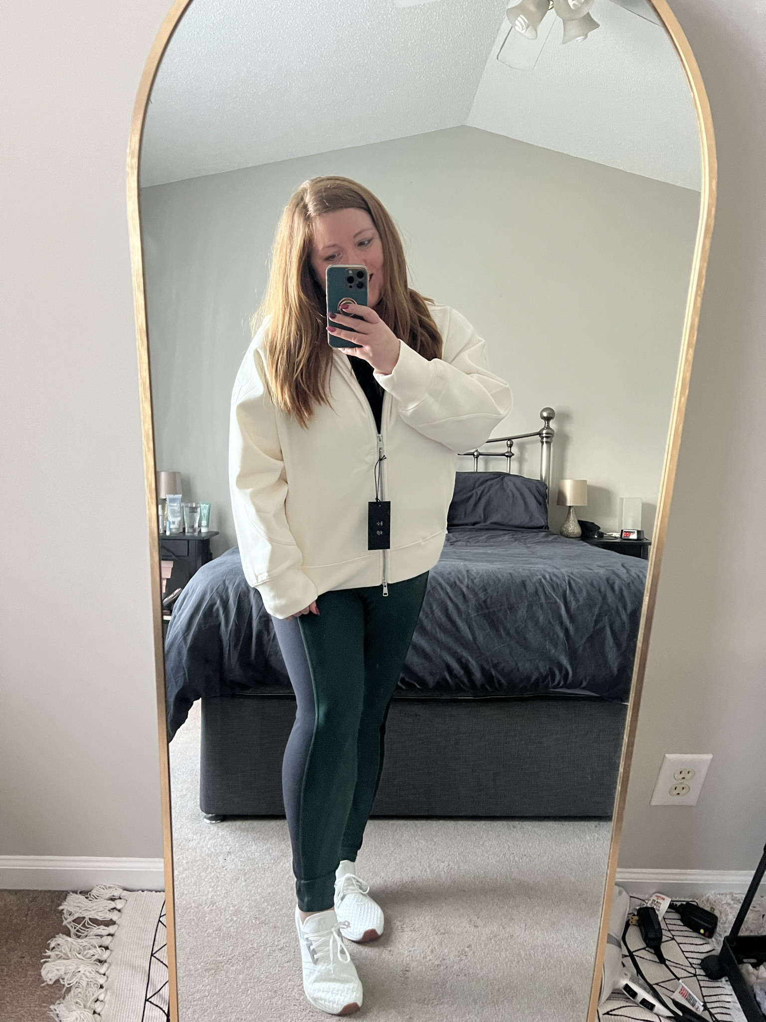 Cozy casual outfit from Abercrombie YPB - full zip hoodie and leggings with New Balance sneakers. 

#workout #gym #abercrombie #ypb #casual #leggings #fitness #hoodie 

#LTKfitness #LTKstyletip #LTKSeasonal