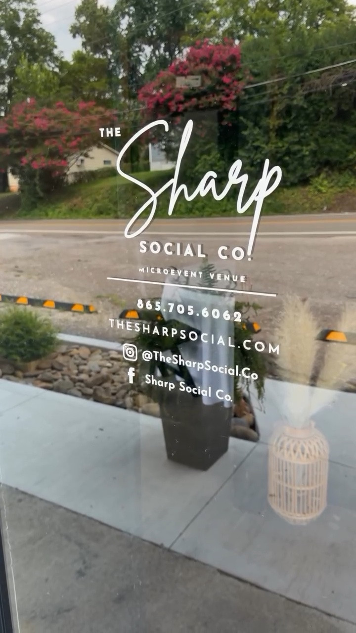 Looking for an event space for your intimate gathering? This place is stunning, had an iPad to control the music, two fridges with plenty of storage for food, and was the absolute perfect spot to host my son’s going away party! The owners couldn’t have been more accommodating! Highly recommend! #wheretohostinknoxville #knoxvilleeventspace #thesharpsocial