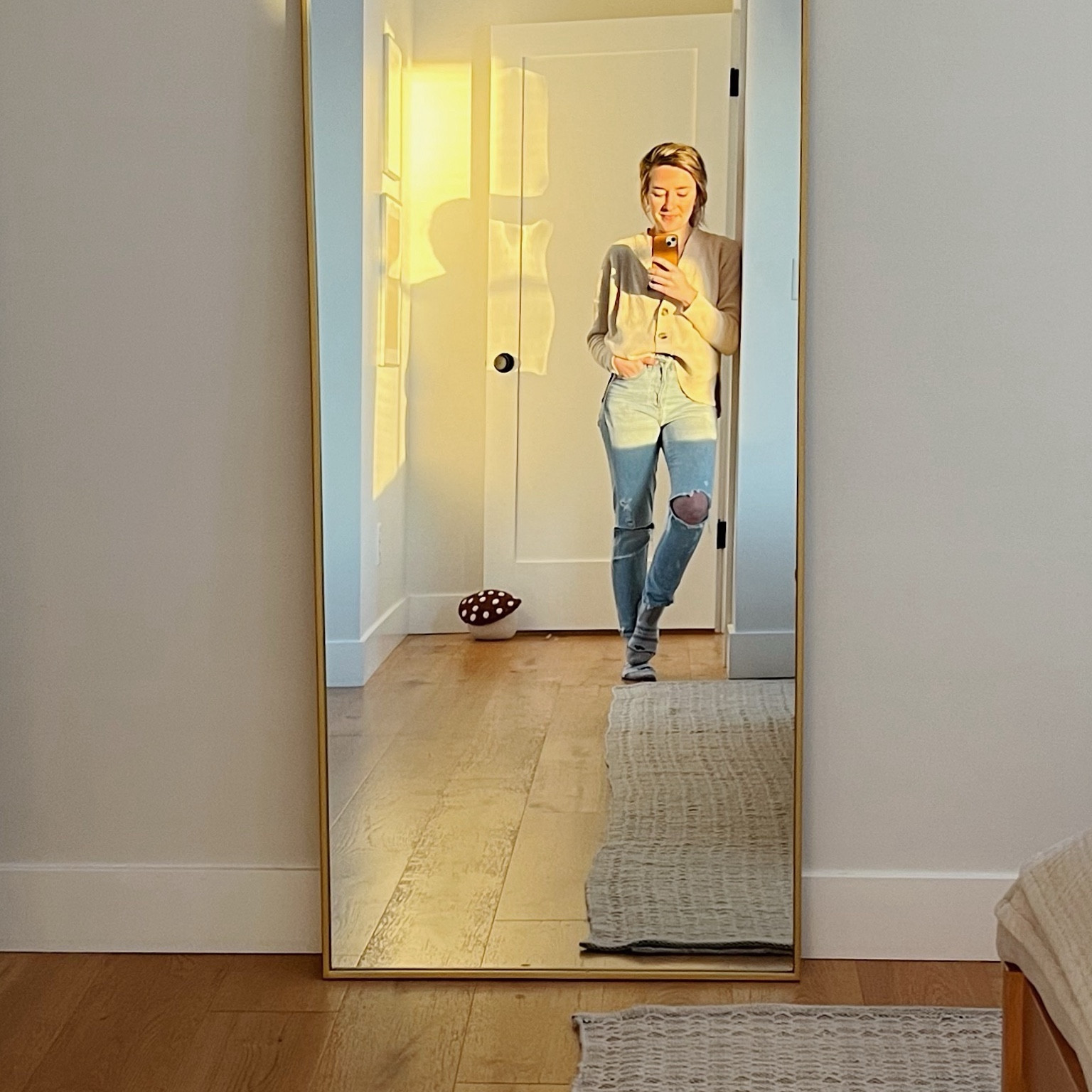 Everything I’m wearing is really old but very loved. ☀️