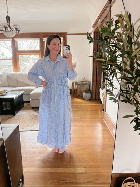 Viral Target shirtdress in blue stripe… wearing M… this runs very big… could’ve done a S

Viral dress, tiktok dress, target dresses, target spring, target haul, size 8, midsize style, work from home outfit 

#LTKSeasonal #LTKfindsunder50 #LTKworkwear