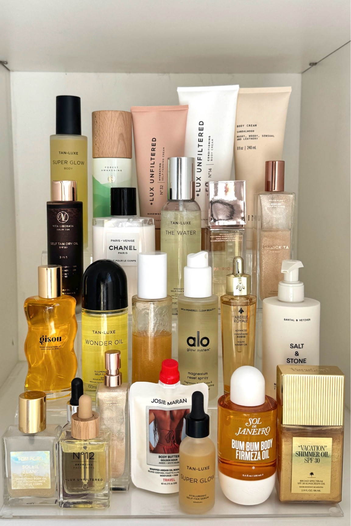 what’s on my beauty shelf

#LTKFindsUnder100 #LTKFindsUnder50 #LTKBeauty