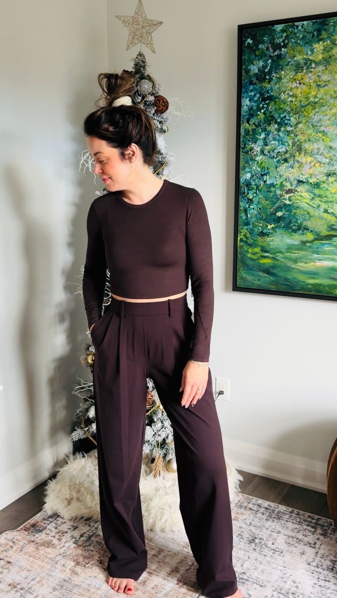 The most chic & comfortable travel set ever.
3 lengths including 35” make is super tall girl friendly !
Wearing size Small tall.
Elastic waist & Lululemon iconic fabric make it perfect for airplane to work to dinner! 

Wearing size 6 in the top.

#LTKstyletip #LTKworkwear #LTKtravel