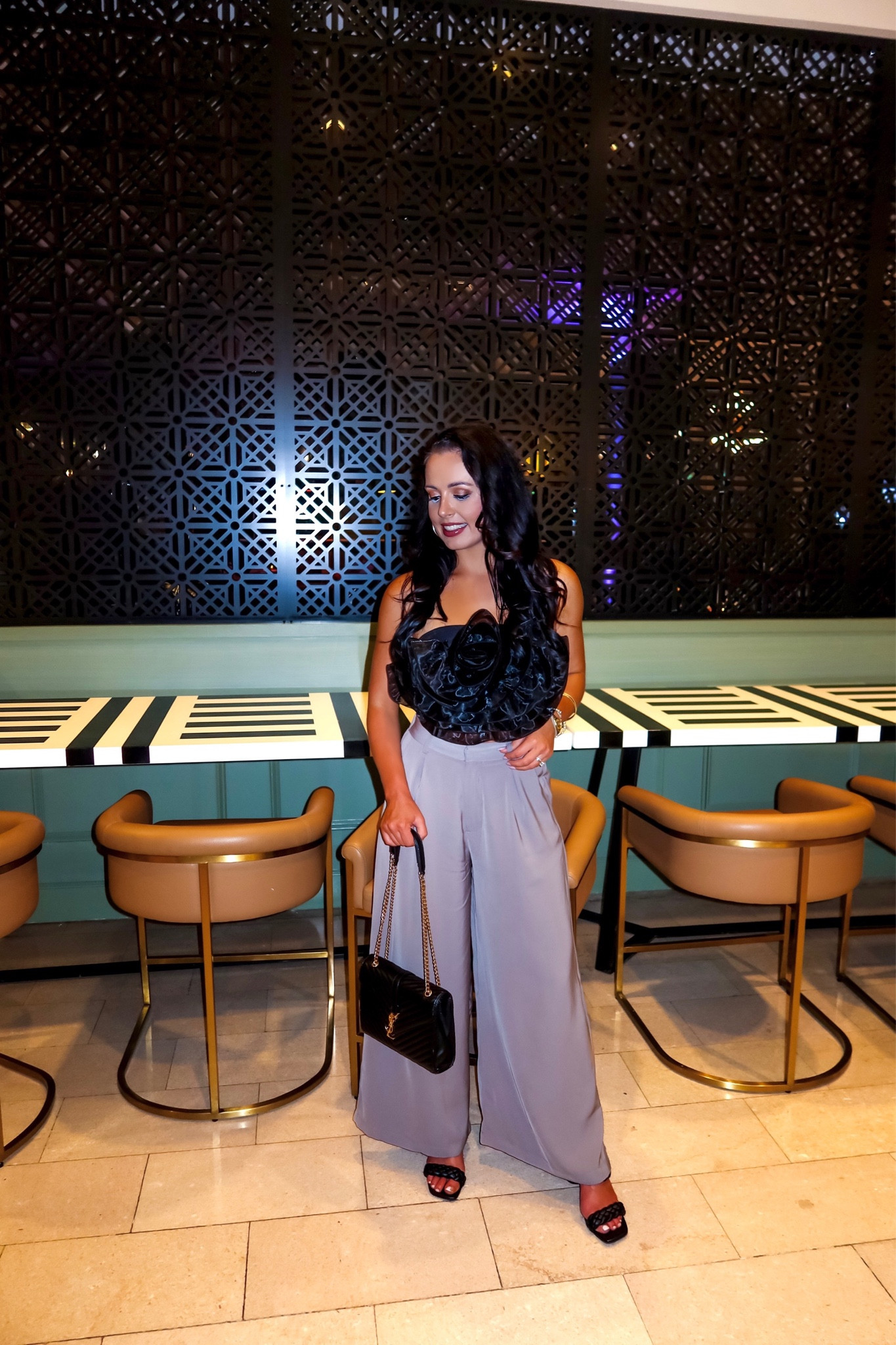 Under $30 amazon floral appliqué top (small, 5+ colors), under $33
amazon classic trouser pants (small, 10+ colors), under $33 amazon braided heel (tts) #founditonamazon a perfect fall date night look!


#LTKSaleAlert #LTKFindsUnder50 #LTKFallSale