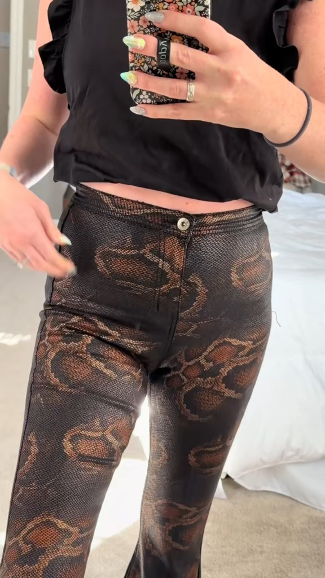 Instant confidence boost. Just get the pants! 

Use code COURT20 for 20% off!

#LTKSaleAlert #LTKFindsUnder50 #LTKdayinmylife