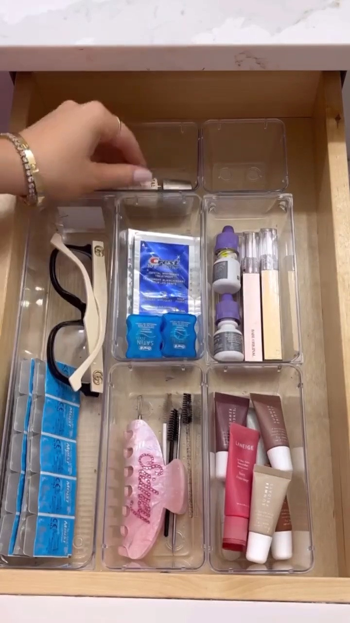 Linking everything I used to organize my bathroom drawers and cabinet!💕




Summer, plastic drawer organizers, bathroom essential, toiletries, routine, beauty, must haves, sidneymarieduke

#LTKHome