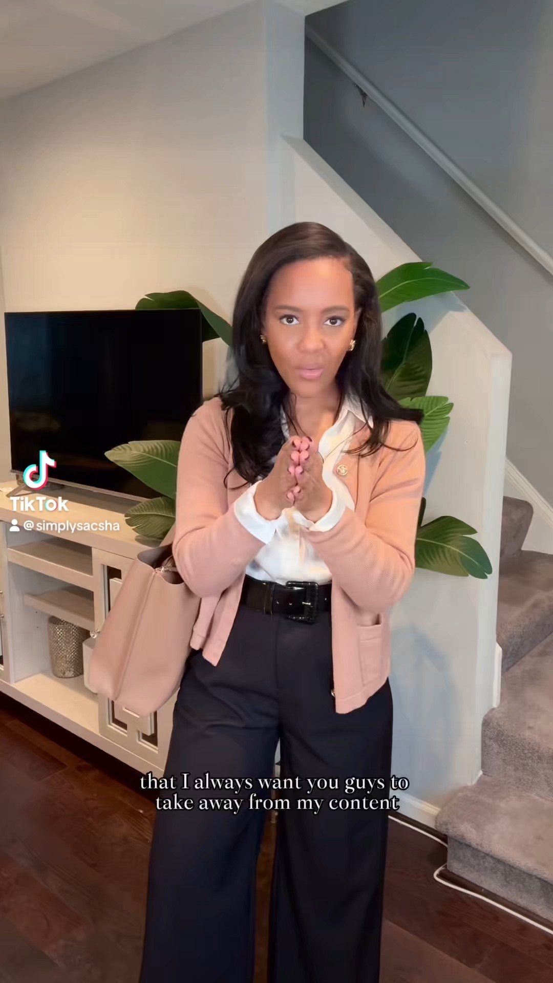 Sharing my tips for building a classic, yet affordable work wardrobe. Outfit details below ✨

Pants: size small 
Top: size small 
Cardigan: size small
Shoes: 71/2

#LTKWorkwear