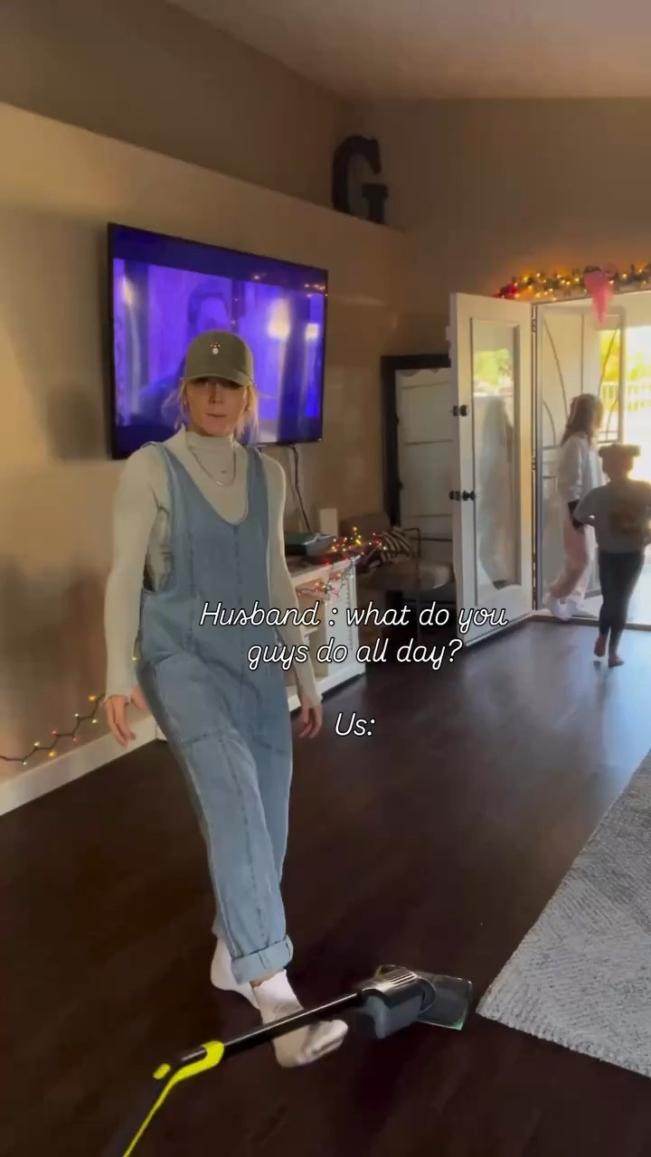 This vacuum and mops at the same time. So so good 

#LTKFamily #LTKWatchNow #LTKGiftGuide