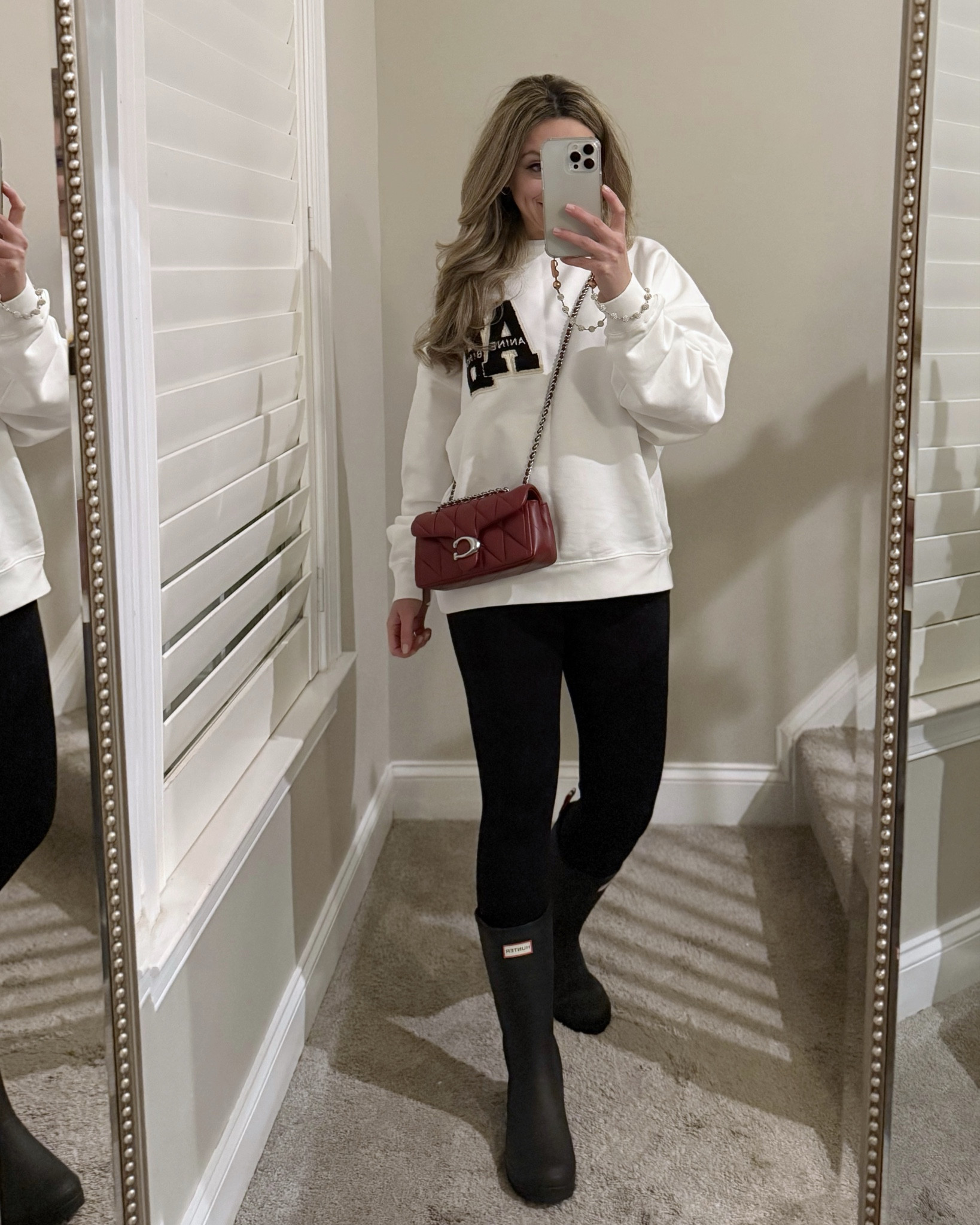 Sporty style, soccer mom outfit, Anine Bing oversized sweatshirt (wearing size Xsmall for reference) 

#LTKmomlife #LTKActive