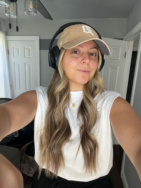 Work from home outfit. Summer outfit. Basic outfit. Comfy outfit. Headphones. 

#LTKStyleTip #LTKMidsize #LTKFindsUnder50