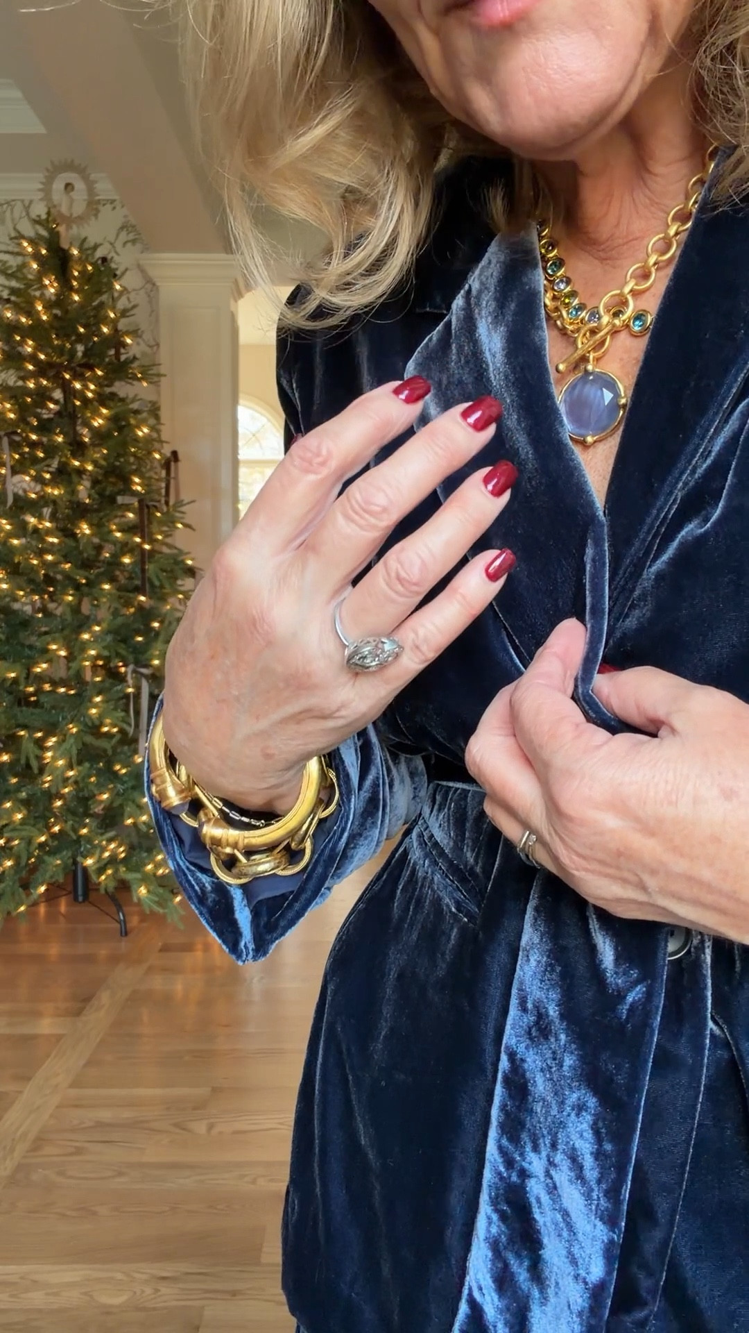 These are new pieces by Julie voss in the new Tanzanite color, but her sale is still an extra 20% off
@loft tuxedo stripe jeans size 8 petite 
Metallic sweater size medium 
Blue velvet jacket medium petite 
Blue velvet pants medium petite 8 petite 
Embellished sweater size medium 
Slingbacks size up 1/2 
@julievos tanzanite pieces are gorgeous! Definitely splurge worthy 
Tory Burch reversible belt 

New Year’s Eve holiday parties 

#LTKHoliday #LTKWorkwear #LTKOver40

#LTKSaleAlert #LTKPetite

#LTKGiftGuide