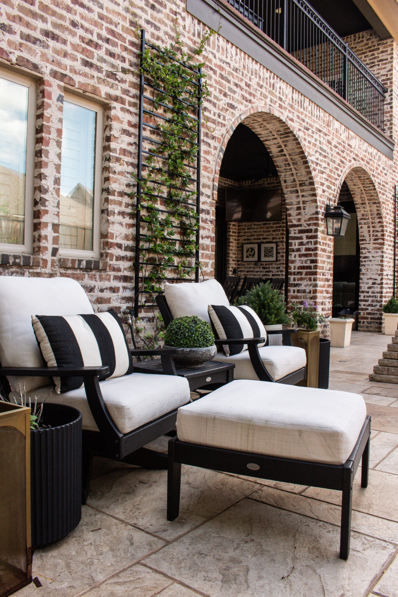 Creating an outdoor space you'll actually use starts with thoughtful design. This black and white transitional backyard is filled with comfortable seating, classic decor, durable furniture, and beautiful entertaining ideas you'll want to recreate.

#LTKSeasonal #LTKHome