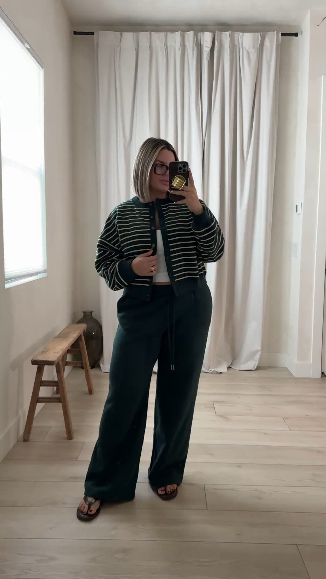 Sweater L 
Pants xl reg 
Tank L 

I also have the same set in a smaller size as well both fit about the same the L in pants is just a tiny bit more fitted 
And a M in the sweater is still a great fit as well. 

If you are between sizes, maybe size up. ￼