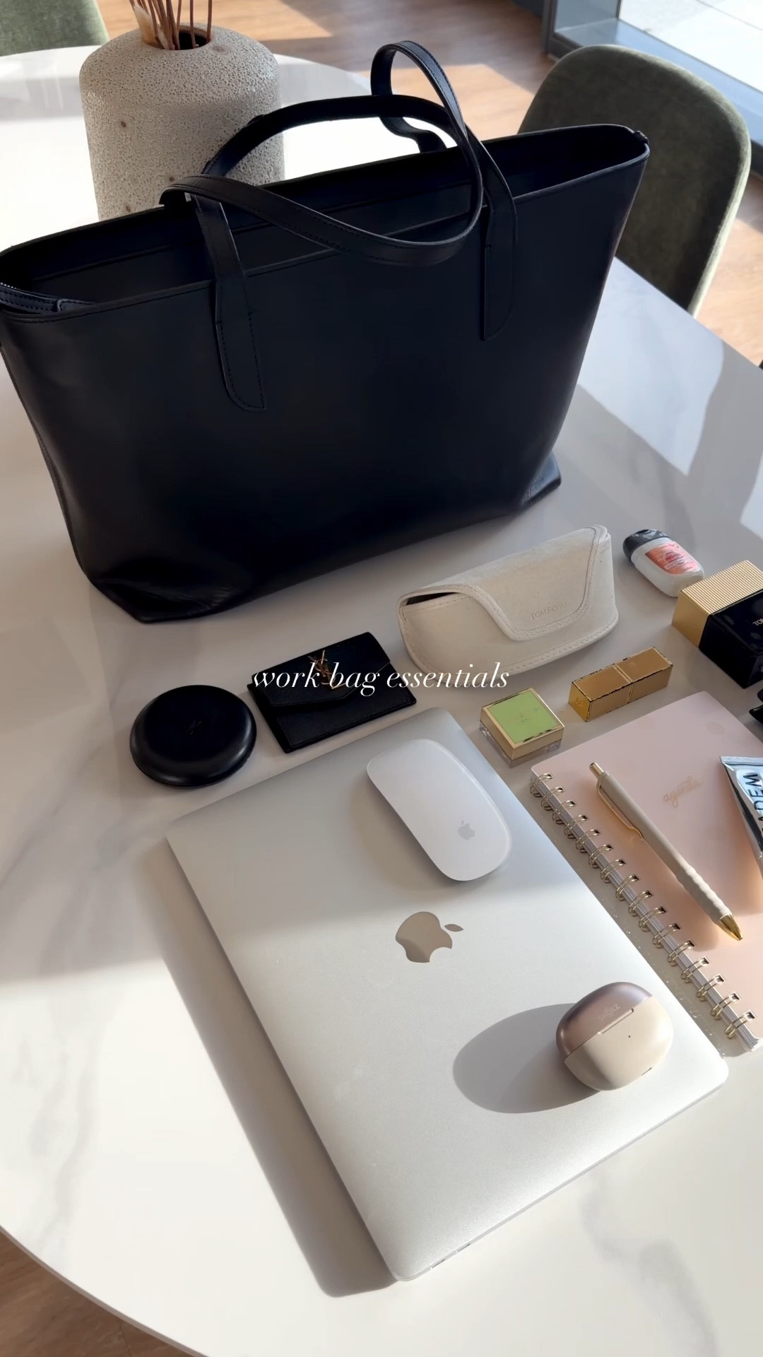 I keep that thang on me 🙂‍↕️

#LTKWorkwear #LTKMens