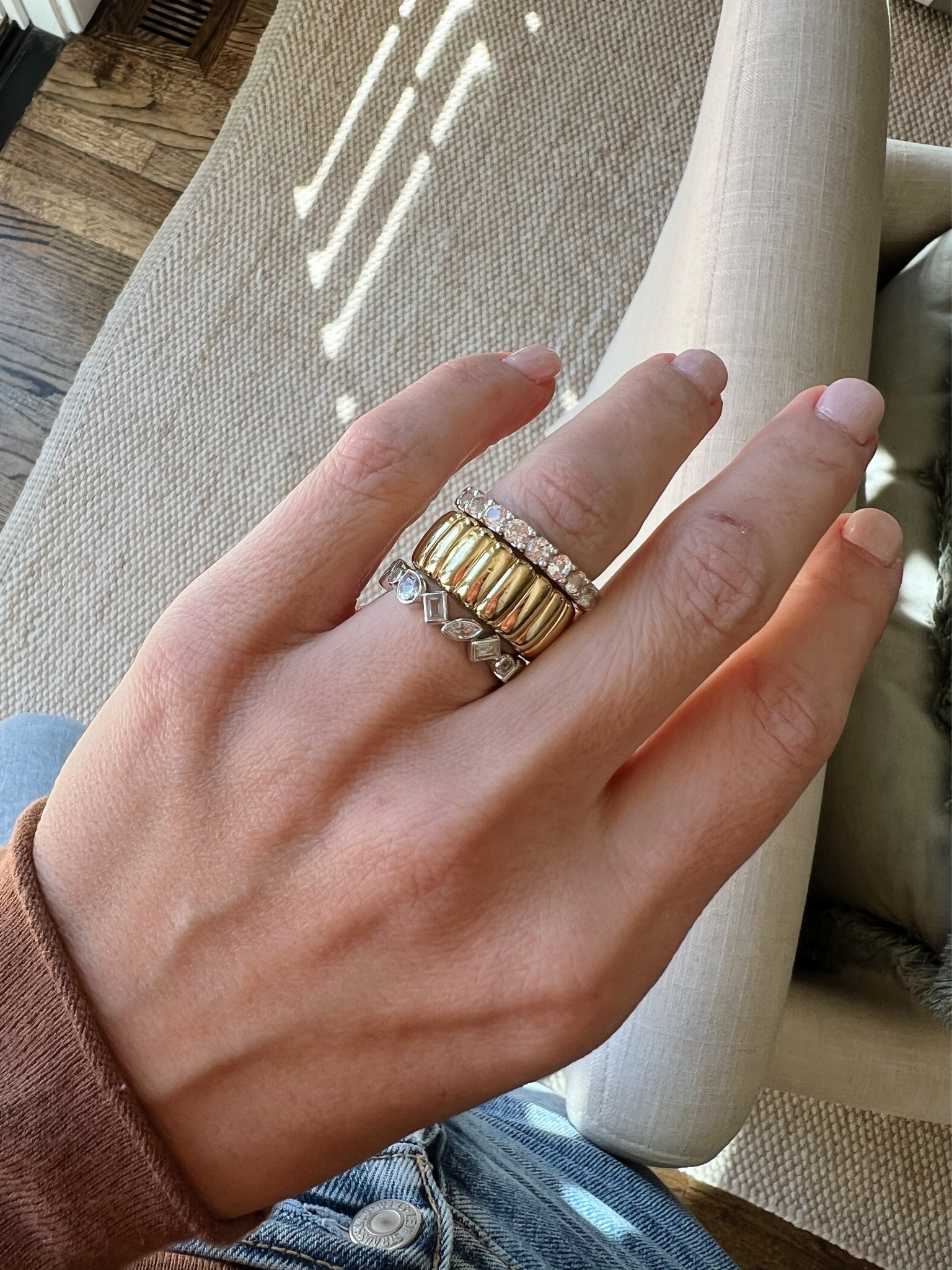 Thinking a @mejuri stackable ring is the ideal Valentine's Day gift 

#MyMejuri #MejuriPartner