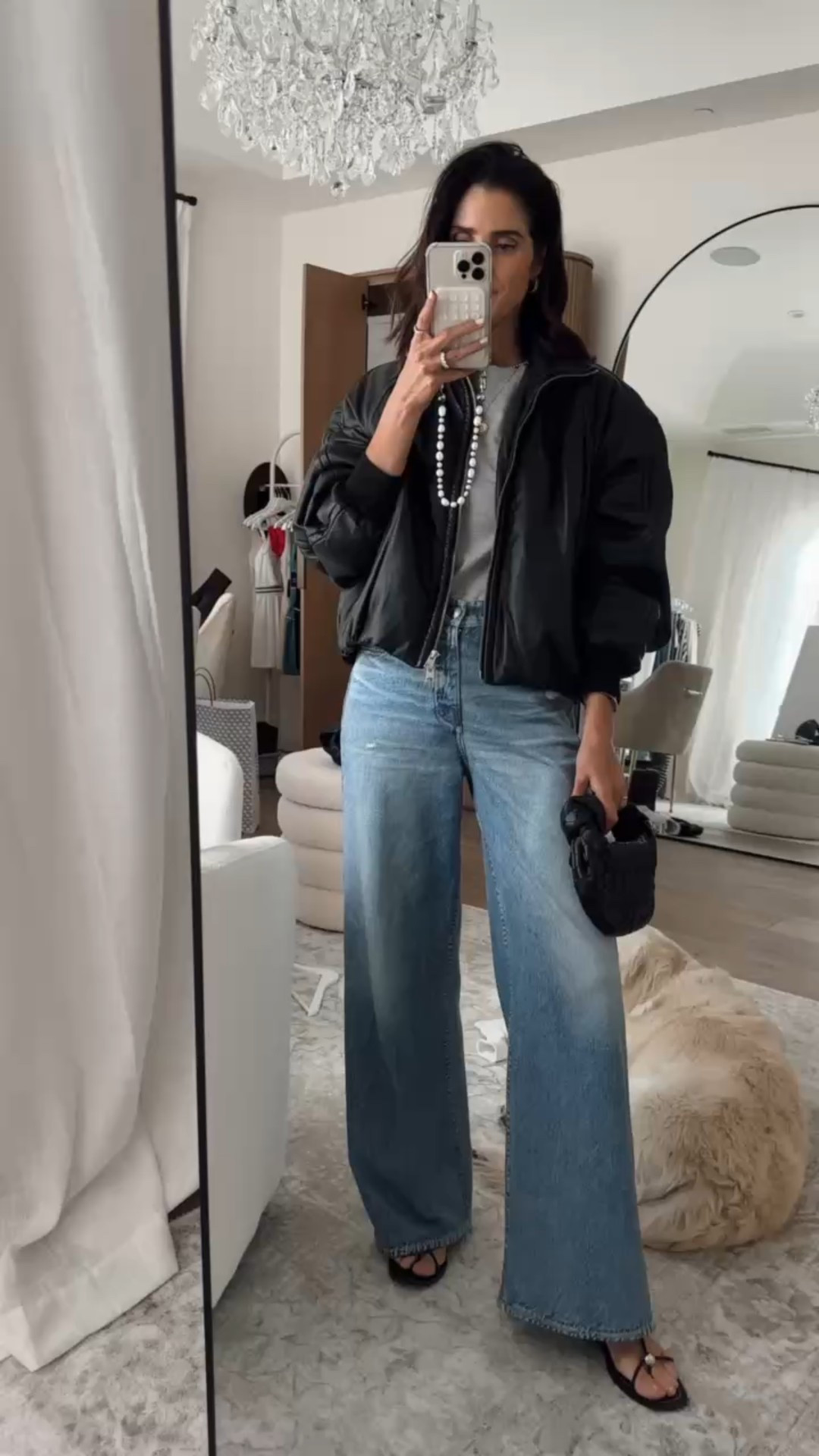 This is the color: Minetta I’m just shy of 5-7” for reference and sized down one, wearing a 24 and size small tee. 🚨🚨 Do not put in the dryer! xx
StylinByAylin, Aylin

#LTKBeauty #LTKSeasonal #LTKStyleTip