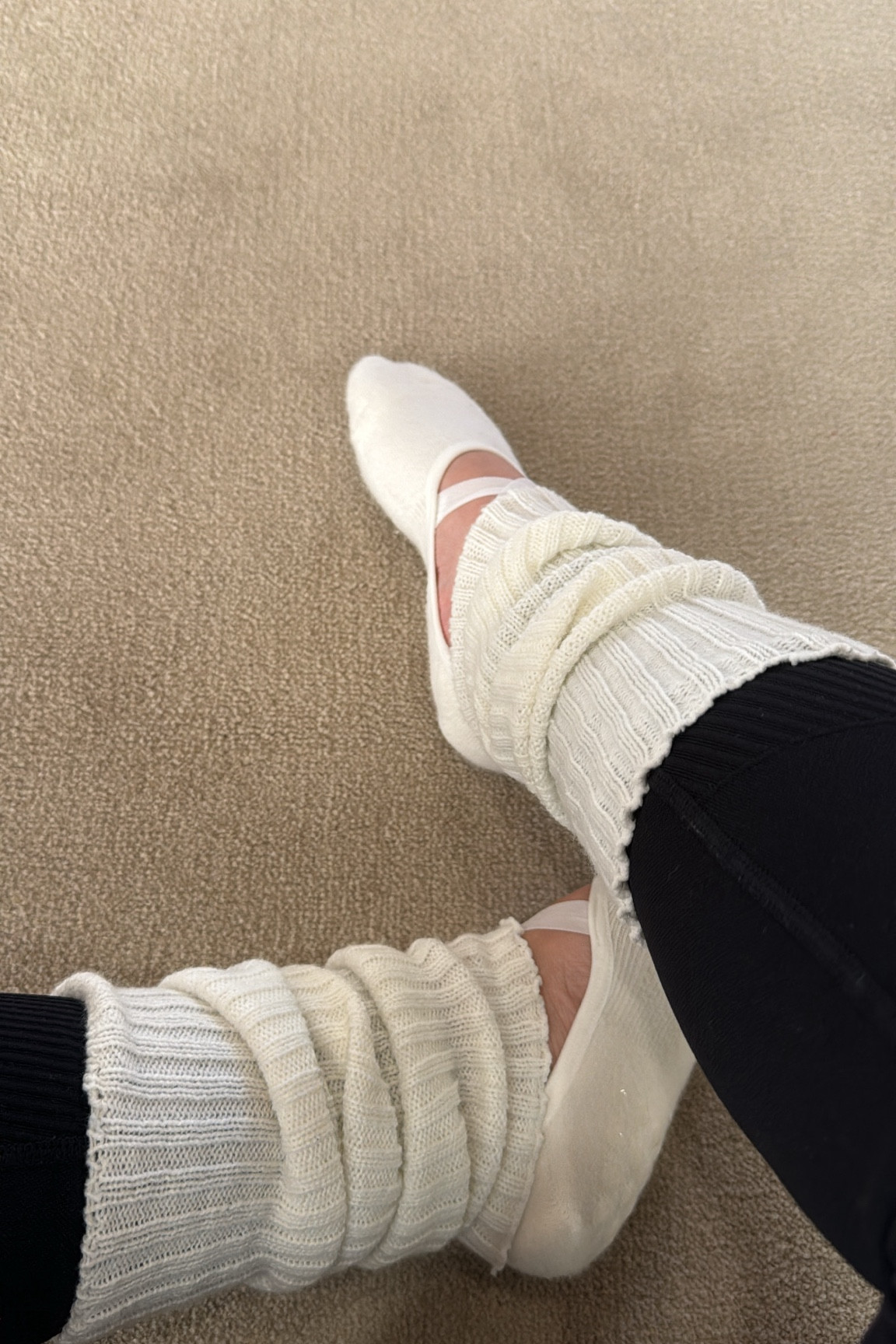 Bar class essentials 🤍💋
#pilatesoutfit #workout #barclass #workoutfit

#LTKFitness #LTKStyleTip #LTKActive