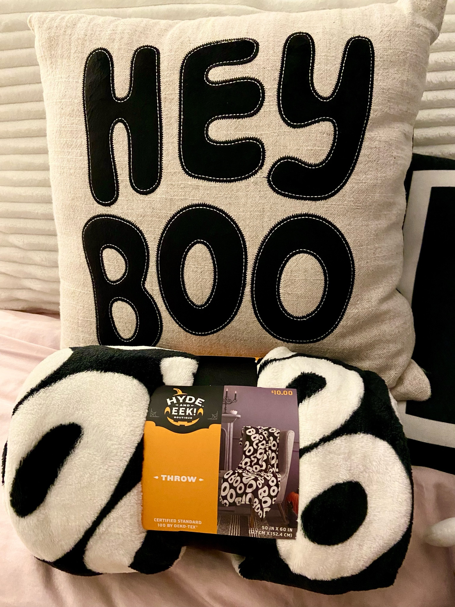 target blanket from Hyde and eek for $10 

#LTKHalloween #LTKSeasonal #LTKhome