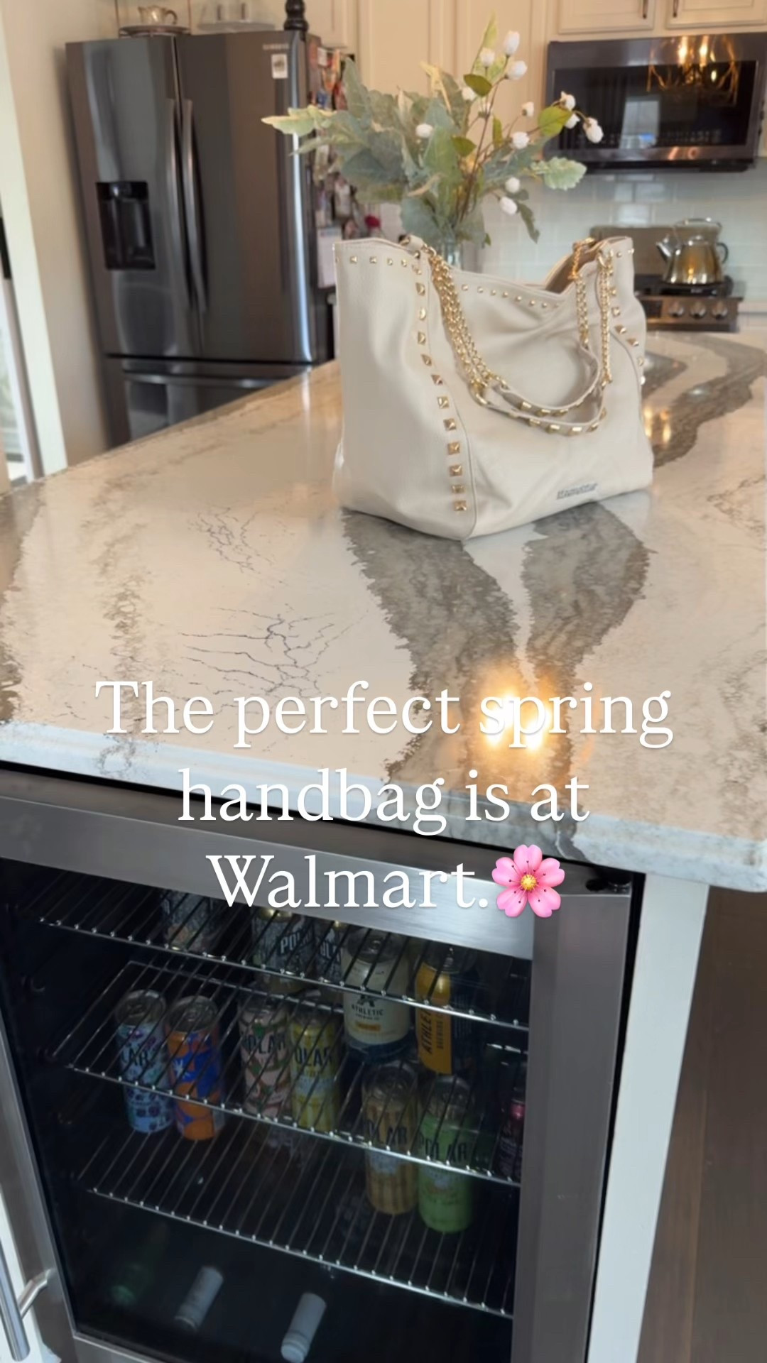 This bag is absolutely stunning. It’s under $30 at Walmart and it will look cute both dressed up or pairing it with a casual look. It looks so high-end and is nice and slouchy. The faux leather is buttery soft. You’re going to LOVE it.
🤍✨🤍✨🤍