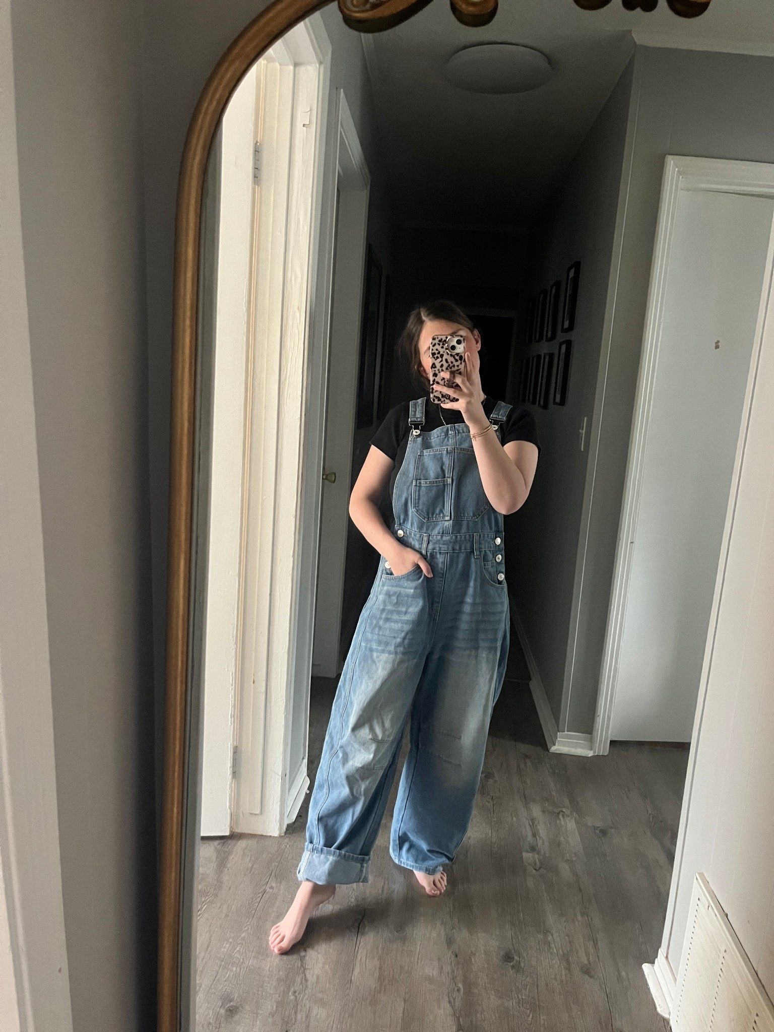 Petite friendly barrel overalls. I’m 5’0! I can wear these without folding but prefer to cuff! 