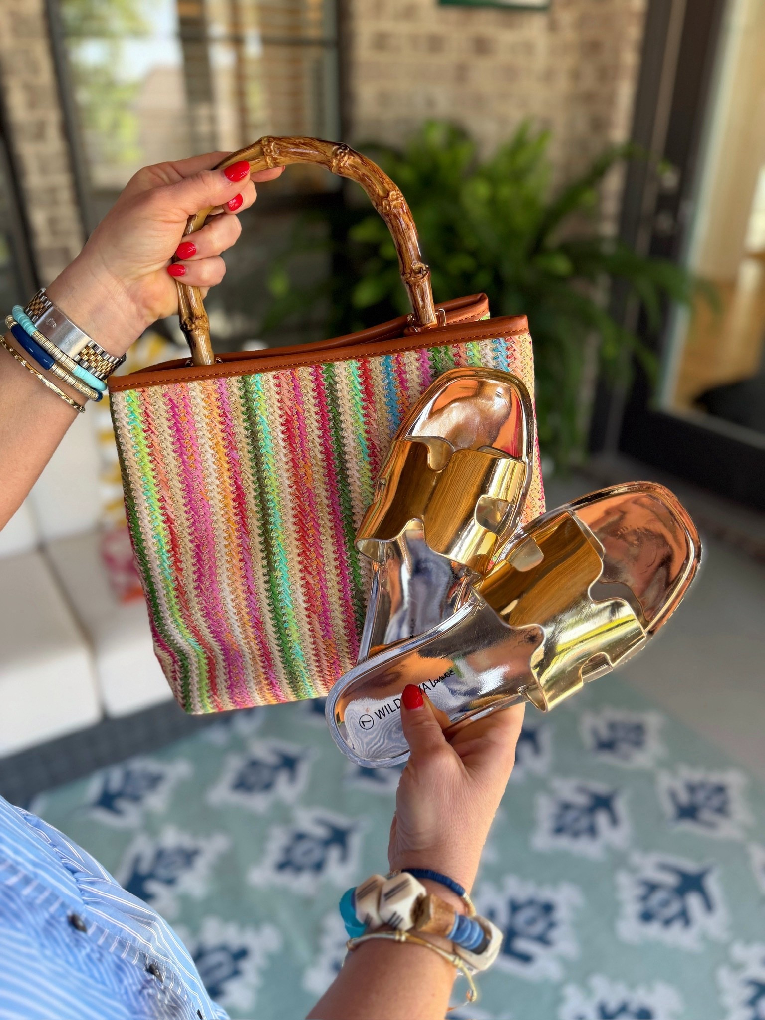 Summer essentials 😍 a colorful bag and sandals that give your outfit more pizazz!!

#LTKSeasonal #LTKootd #LTKgrwm