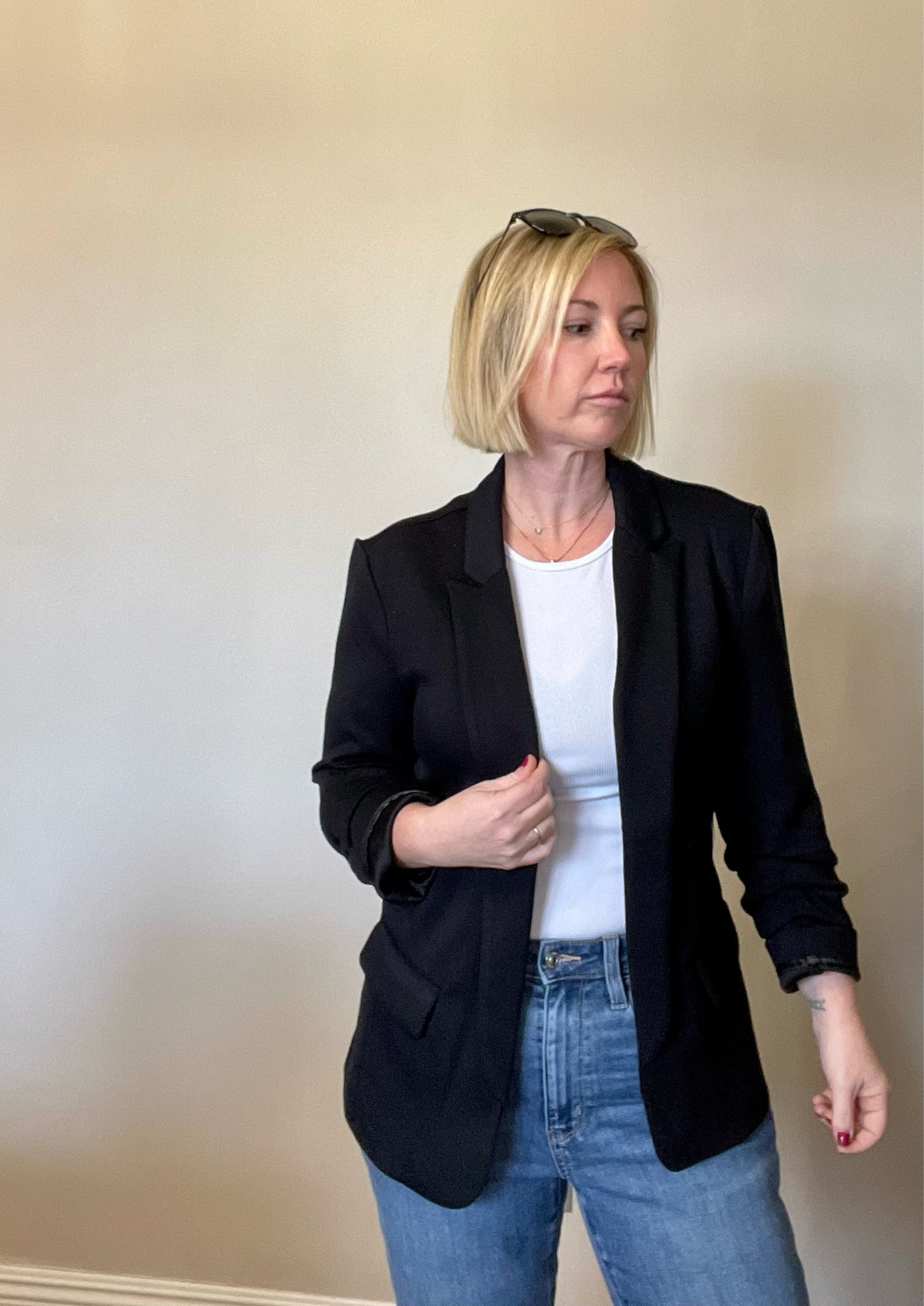 My favorite Madewell jeans and this viral Walmart blazer 🤩 pair with a bodysuit and chefs kiss!

#LTKmidsize #LTKxMadewell #LTKU