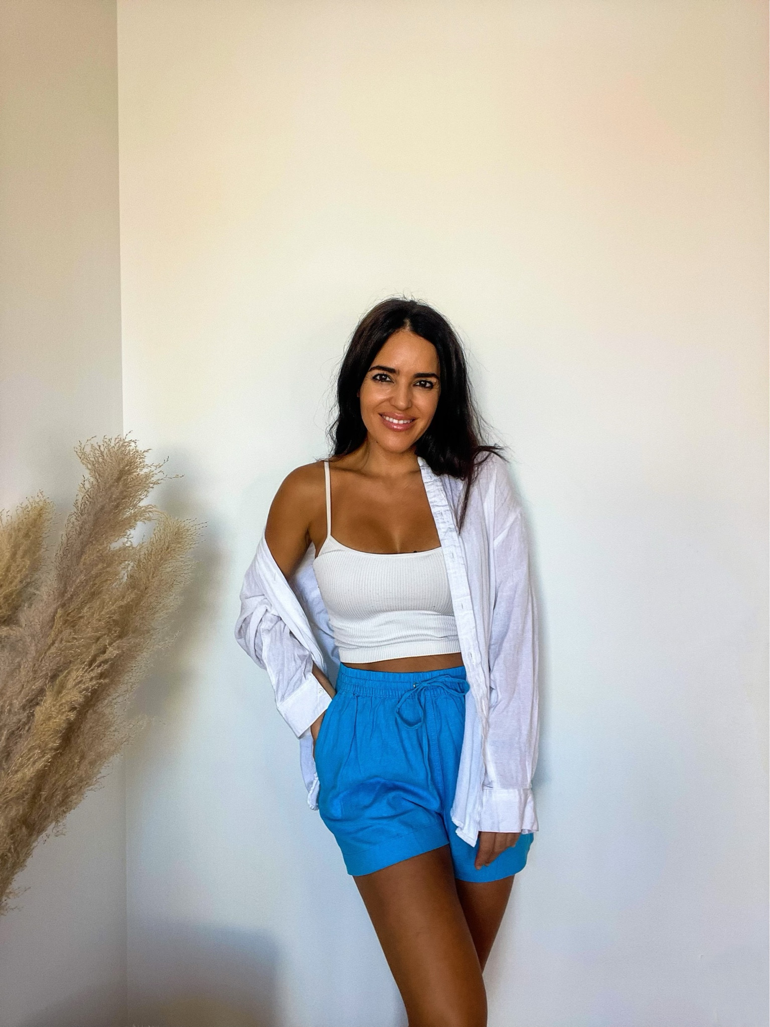 Summer outfit


Outfit inspired, top blanco, pantalón lino, Ibiza outfit, casual look, outfit elegante, holiday outfit, Revolve, Asos, Zara, HM, look azul, outfitters, urban casual, Vero Moda, Ssence, Mango, Mytheresa, autumn outfit, camisa blanca, lino, España

#LTKSeasonal #LTKeurope #LTKBacktoSchool