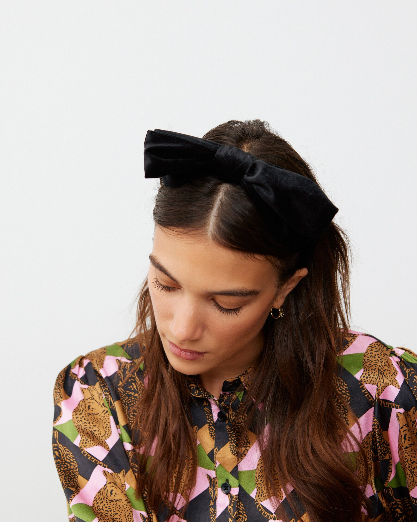 Gabrielle Black Velvet Statement Bow Headband | Oliver Bonas | Oliver Bonas (Global)