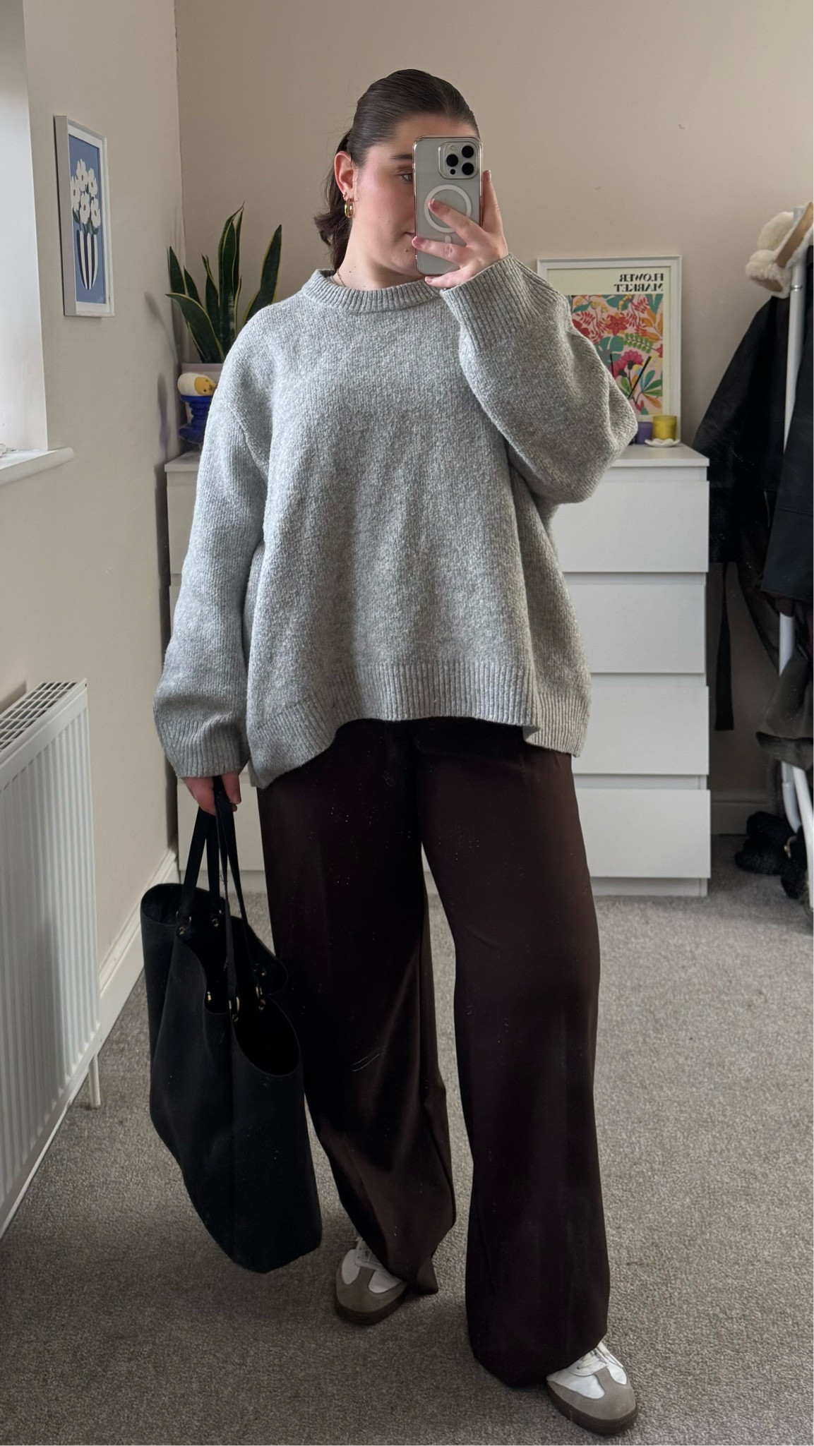 Similar jumper linked below!

Grey jumper outfit, brown trousers, winter outfit, work outfit, basic work outfit

#LTKWinterSale #LTKmidsize #LTKuk