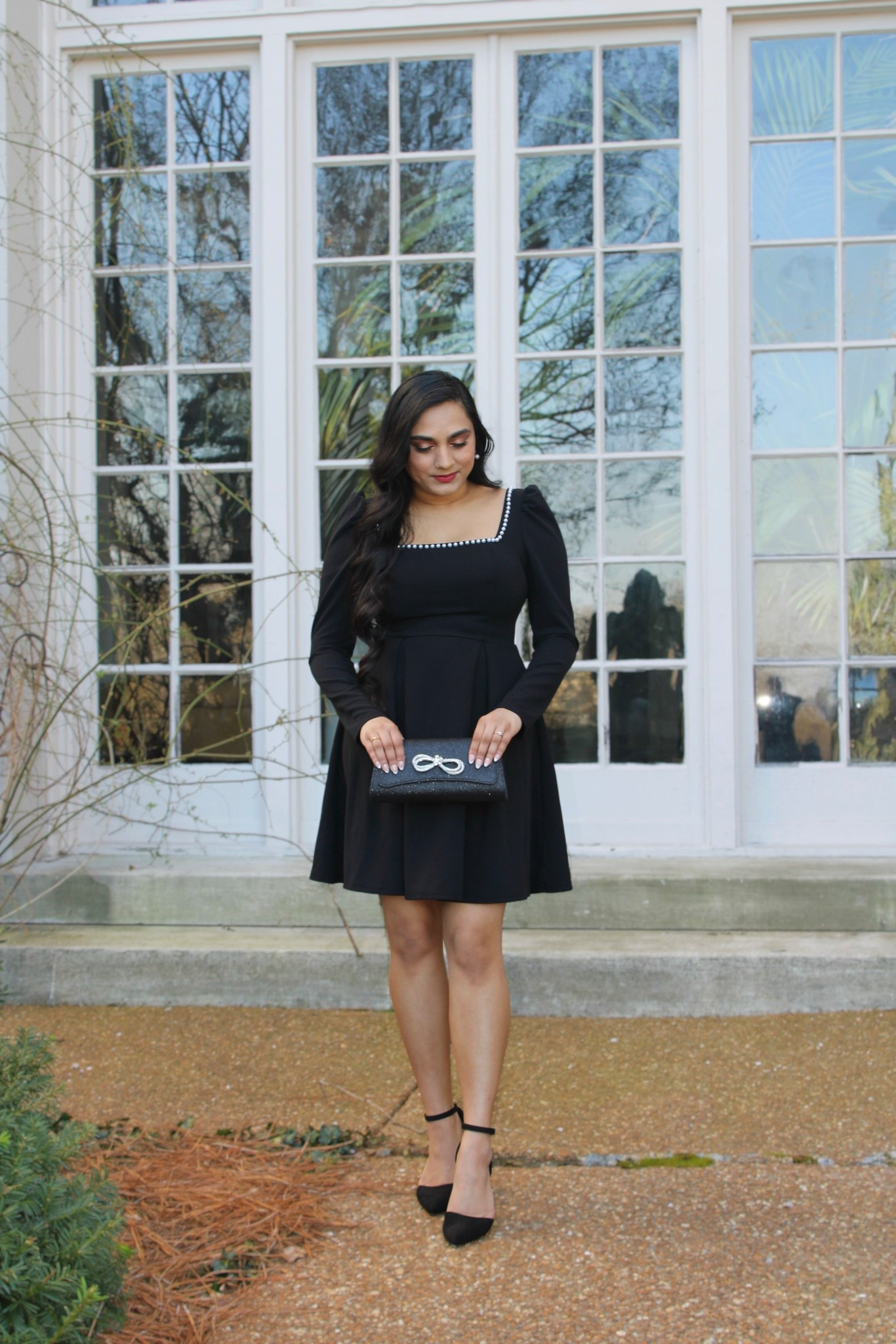 • {Pearl} Of The Season 🖤🤍 •

This gorgeous black dress is the definition of a classic! The pearl-trimmed square neckline and flared skirt make it effortlessly chic and so flattering. I added a glitter clutch and matching heels for a touch of sparkle to elevate the look. ✨ It also comes in red and white, which I’m also obsessed with! ❤️

Little black dress, LBD, black pearl dress, black glitter clutch, black glitter heels girly style, girly fashion, girly outfit, feminine style, feminine fashion, feminine outfit, date night outfit, holiday outfit, amazon fashion finds, Amazon finds