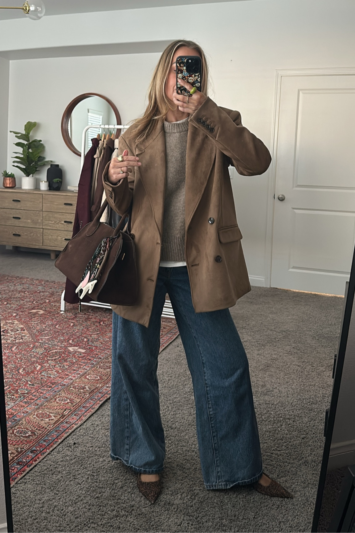 Todays outfit
Suede blazer size xxs
Sweater size xs
Denim size 24


#LTKSaleAlert #LTKFindsUnder50 #LTKOver40