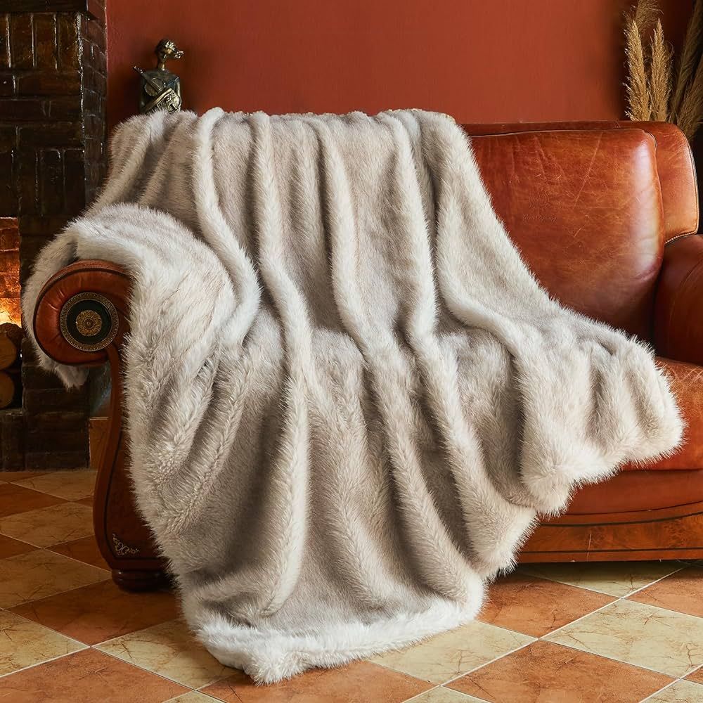 Krifey Plush Faux Fur White Throw Blanket,Luxury Thick Fluffy Blankets for Couch, Bed, Sofa,Warm ... | Amazon (US)