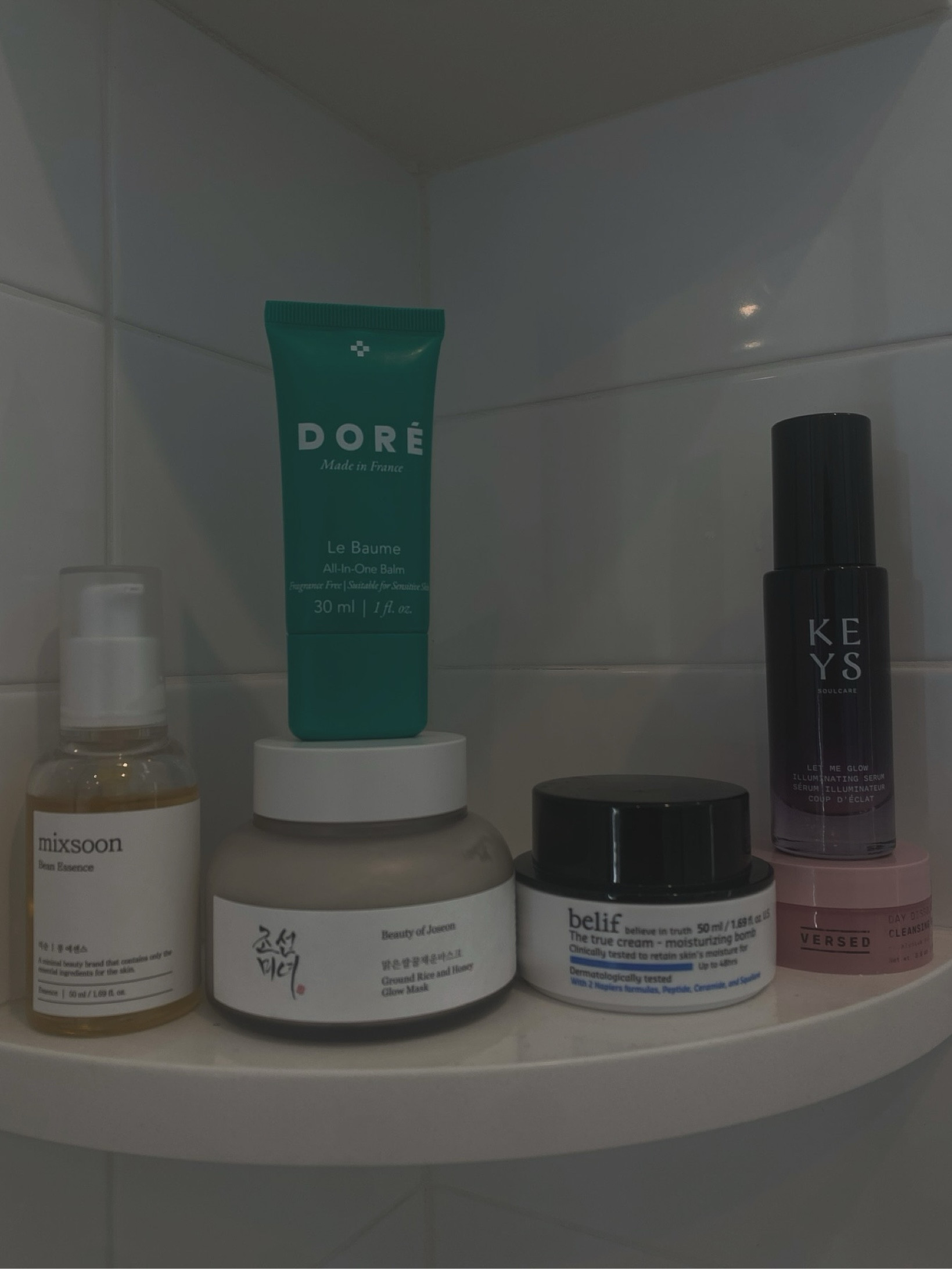 ✨ Glowing up with my favorite skincare squad! ✨

I can’t get enough of these game-changers:
- 🌸 @dore : The ultimate glow goals!
- 💖 @keyssoulcare : Skincare with soul!
- 🌱 @mixsoon_usa : Pure and potent!
- 🧴 @beautyofjoseon_official : Timeless beauty secrets!
- 💧 @belifusa : Hydration heroes!
- 🌿 @versed : Clean and effective skincare magic!

What’s your skincare go-to? Let me know below! 🌟 

#SkincareRoutine #GlowingSkin #BeautyLovers #SkinGoals
#Dore #KeysSoulcare #Versed #BelifUsa #BeautyOfJosen #Mixsoon

#LTKMens #LTKBeauty #LTKFamily