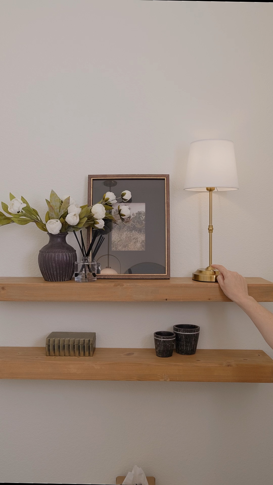 Proof that details make the design ✨
Amerelle wall plates & touch lamp elevated the entire space in minutes.
One of the easiest upgrades with the biggest impact—highly recommend trying this in your home.

#ad
#amerelle
#home upgrades
#lights


#LTKHome