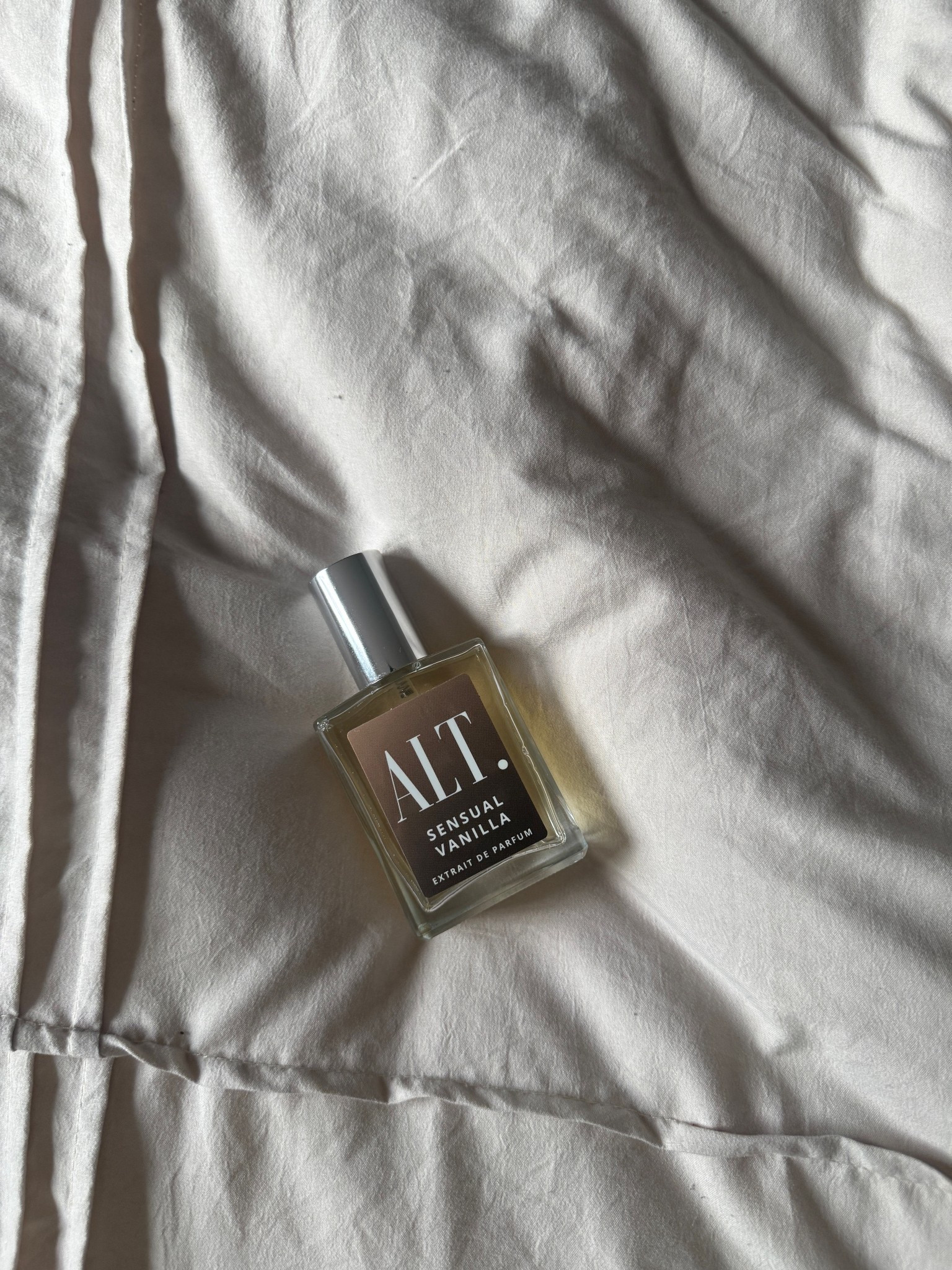 the best vanilla perfume 🍨🫶🏼 this is my go to every day fragrance! it’s inspired by the iconic vanilla sex perfume by tom ford and way more affordable 🤤
#perfume #fragrances #vanilla #cozy #gourmand #tomforddupe #dupe

#LTKSaleAlert #LTKgrwm #LTKBeauty