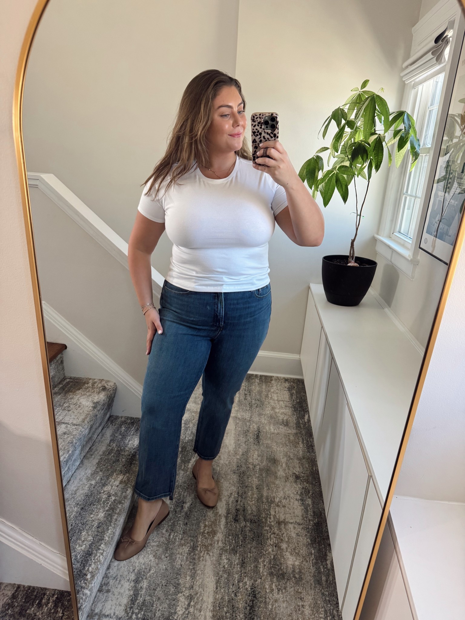 Wearing size 2XL in top & 16 in jeans. Use CARALYN15 at Good American for 15% off your first order 

#LTKMidsize #LTKStyleTip