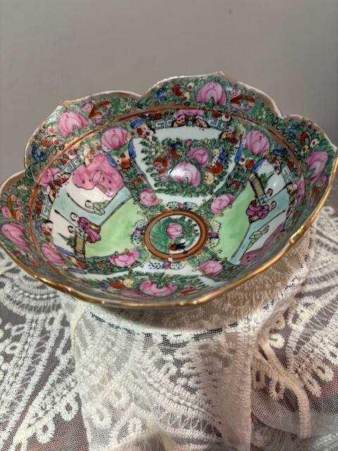 Famille Rose Lotus scallop edge bowl | eBay US