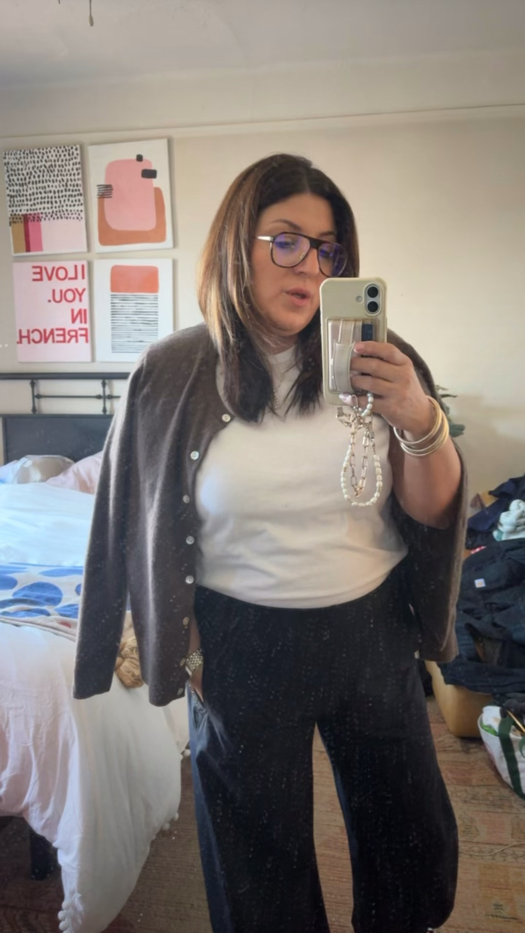 Quince cardi (XL)
GAP tee (XL)
Ruti pants (14)
Madewell flats


#LTKOver40 #LTKMidsize #LTKootd