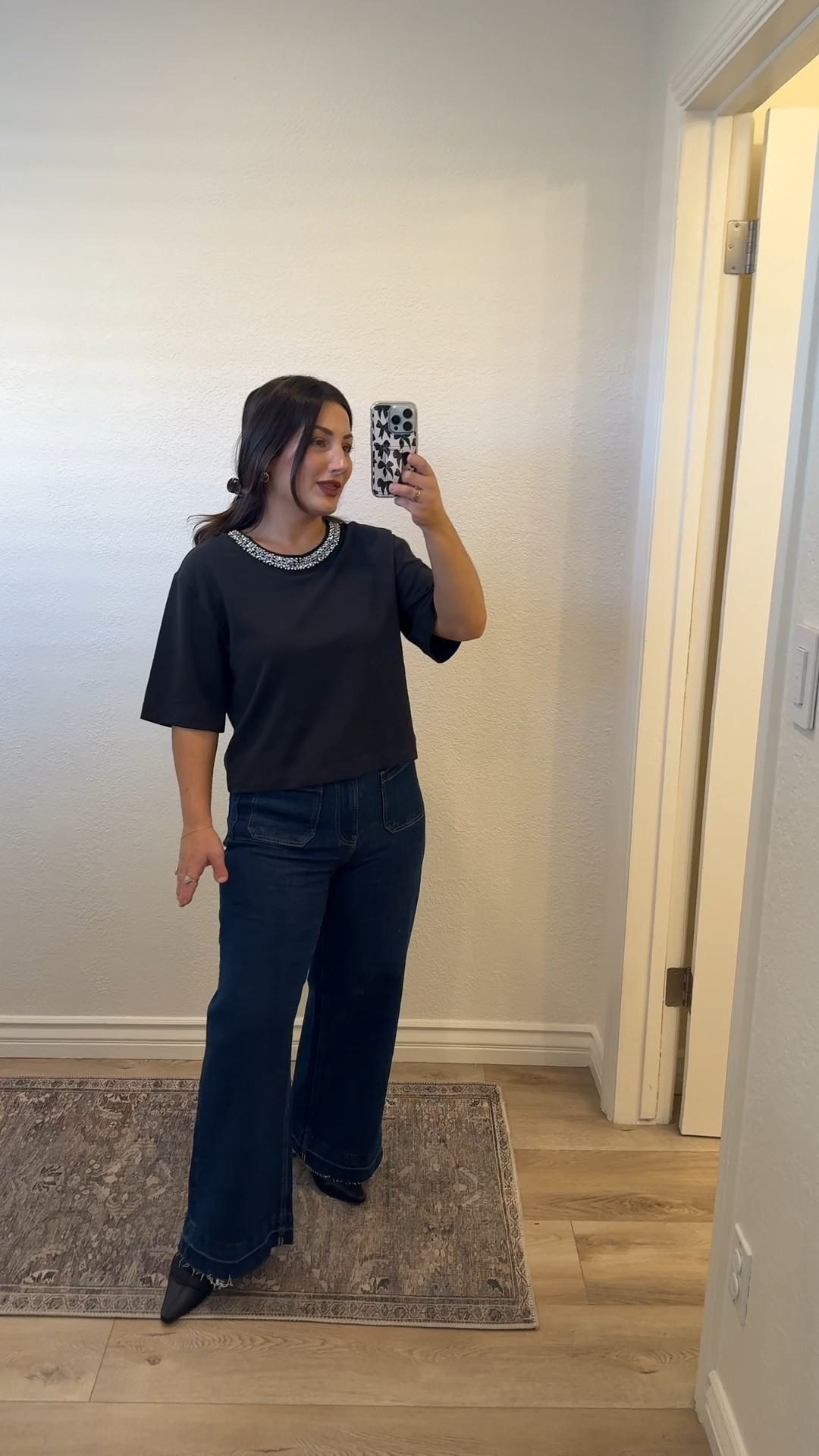 The heavyweight cropped tee + curvy stride jeans give that clean, elevated look! Jeans size 27 regular fits best with a small heel for me! (They run true to size) 

✨ 12/12–12/24: 40–60% off select styles including fleece, PJs, outerwear & cold-weather accessories.
✨ Order by 12/19 for holiday delivery!

Wearing:
Tee: Small Petite
Jeans: 27 Regular
5’0” | 140 lbs

@gap #howyouweargap #gappartner

#LTKSaleAlert #LTKPetite #LTKHoliday