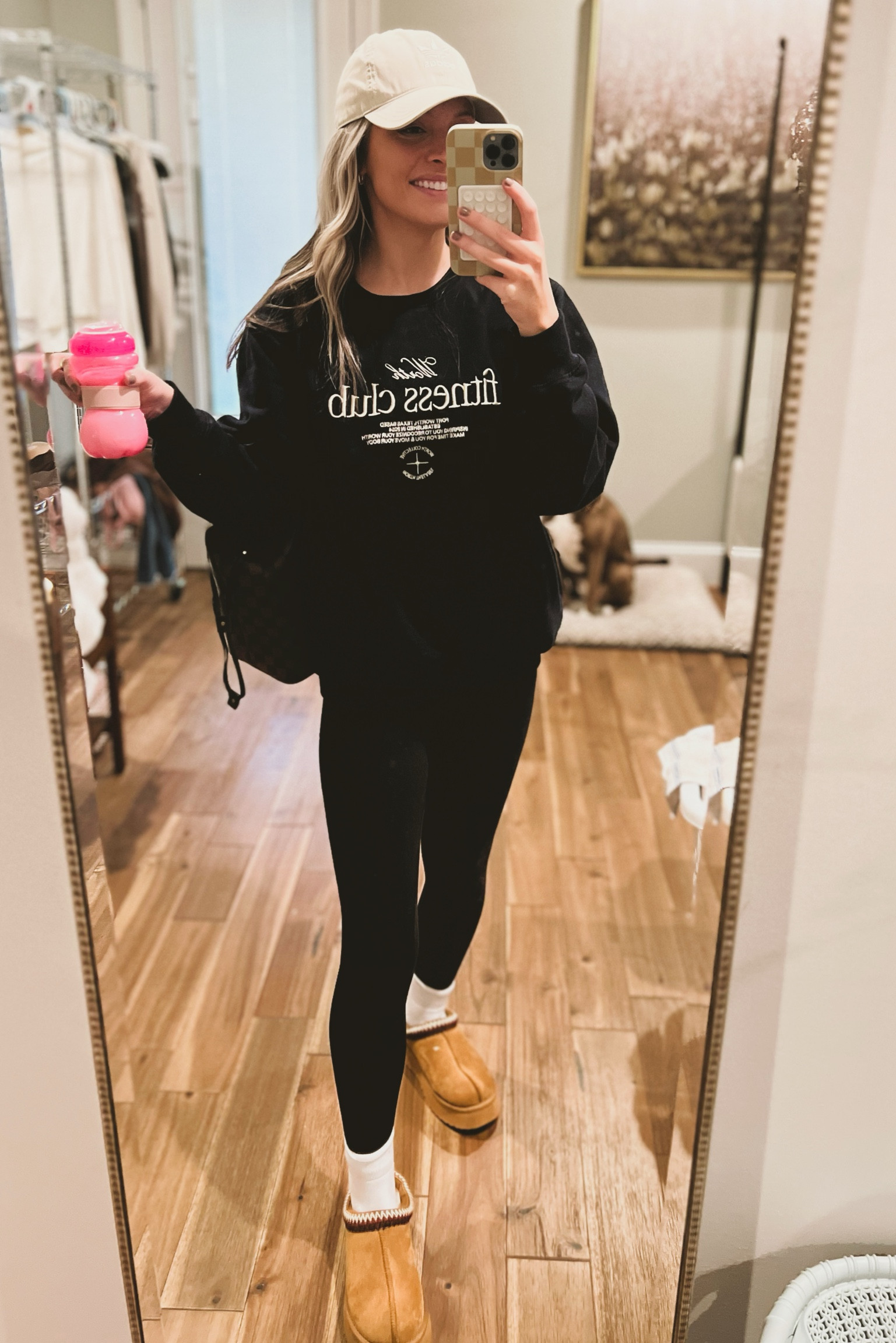 Obsessed with this sweatshirt. It has pockets 🫠🫠

#LTKHoliday #LTKGiftGuide #LTKSeasonal