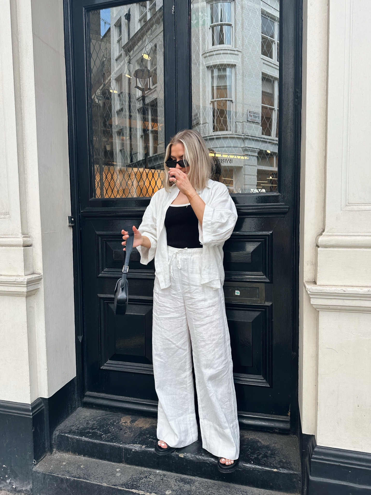 White linen trousers
White linen shirt
Holiday outfits 
Summer outfit 
Spring outfit 
Minimalistic style 
Monochrome outfit 
Contrast rib top 
Black handbag
Black sliders
Mint velvet 

#LTKsummer #LTKuk #LTKstyletip