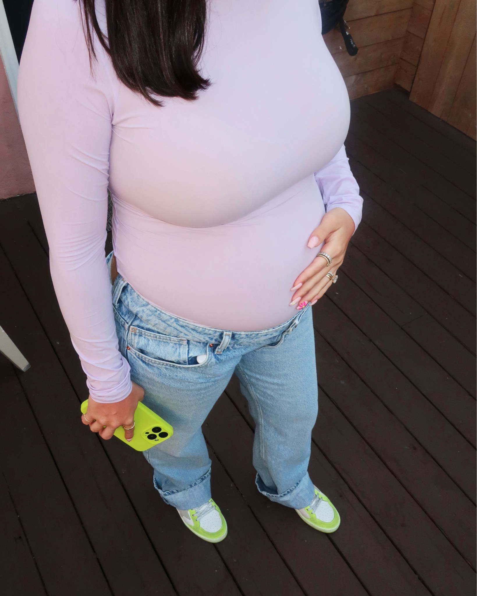 Jeans: Zara 6164/058
Shoes: Golden Goose