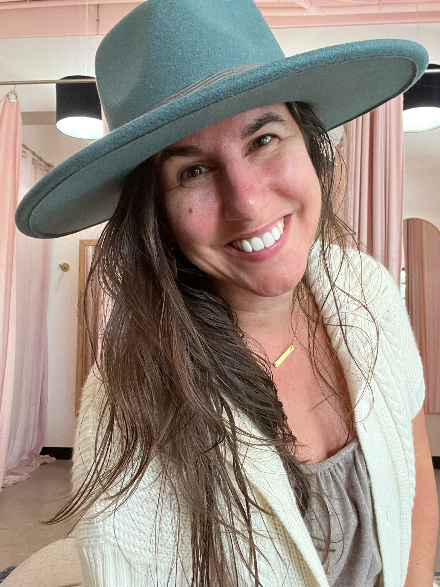 A little Annie Hall today. Love the dark green shade  

#LTKSeasonal #LTKFind #LTKworkwear