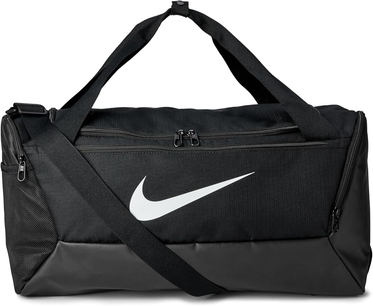 Amazon.com: Nike Unisex Brasilia Training Duffel Bag (Small, 41L), Black/Black/White, MISC : Clot... | Amazon (US)