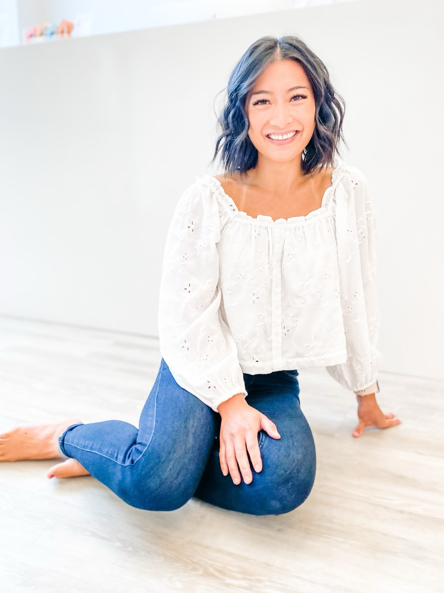 Abercrombie jeans/denim- 24 short in all styles, sometimes with the skinny jeans I’ll size up

Lots of cute white tops- I wear XS in all. Cream is great for fall transitions and into winter whites!


Fall outfits fall style fall fashion outfits fall wear work holidays fall weather autumn pumpkin seasons leaves harvest

#LTKSale #LTKfindsunder50 #LTKsalealert